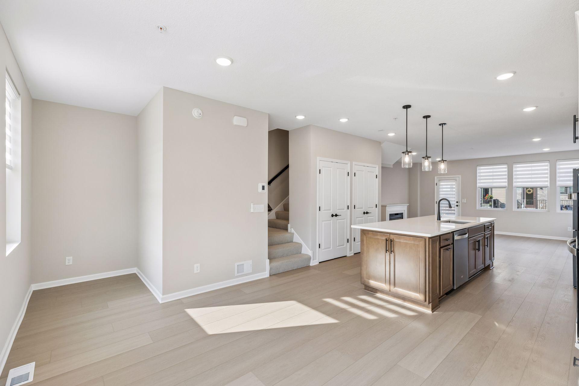 View of Residential at 909 Mount Curve Boulevard #A, Saint Paul MN 55116, Saint Paul (13 of 39) - Mike Wilen | Minnesota Team Real Estate