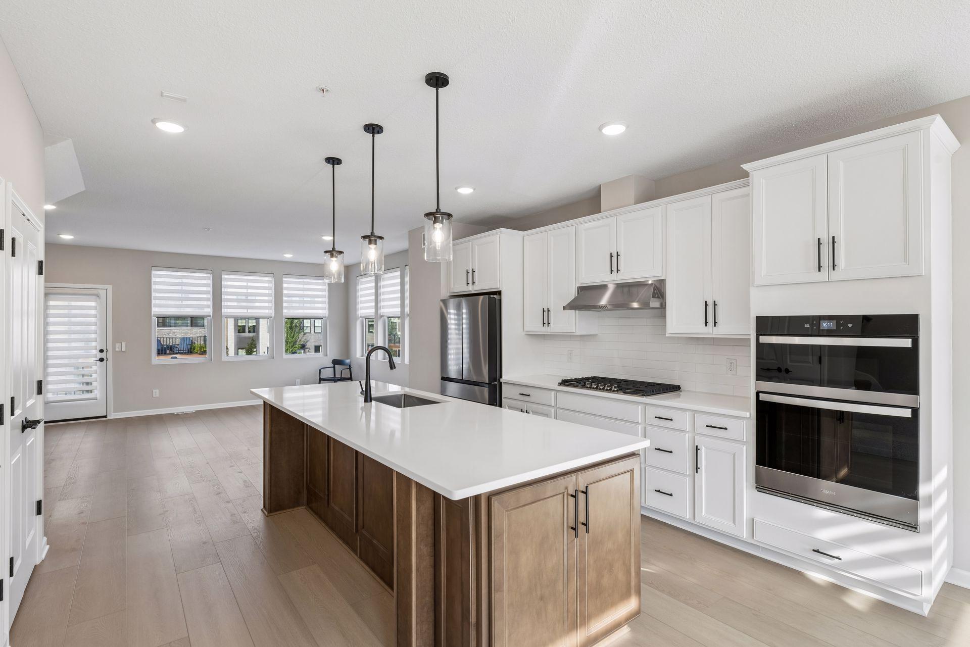 View of Residential at 909 Mount Curve Boulevard #A, Saint Paul MN 55116, Saint Paul (27 of 39) - Mike Wilen | Minnesota Team Real Estate