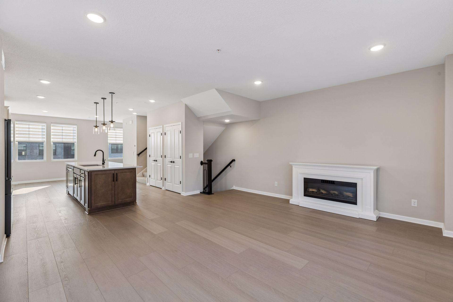 View of Residential at 909 Mount Curve Boulevard #A, Saint Paul MN 55116, Saint Paul (22 of 39) - Mike Wilen | Minnesota Team Real Estate