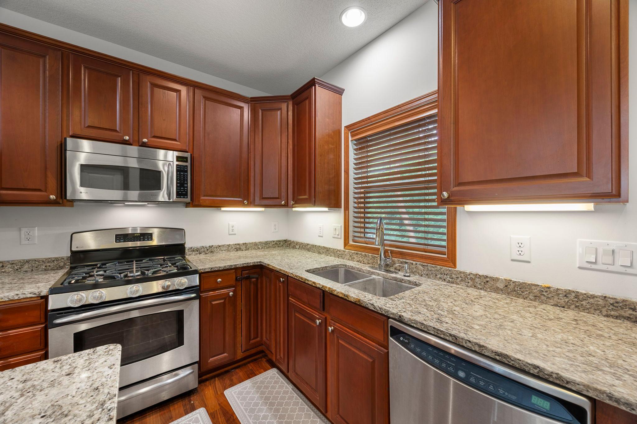 View of Residential at 4022 Cedar Grove Lane, Eagan MN 55122, Eagan (34 of 54) - Mike Wilen | Minnesota Team Real Estate
