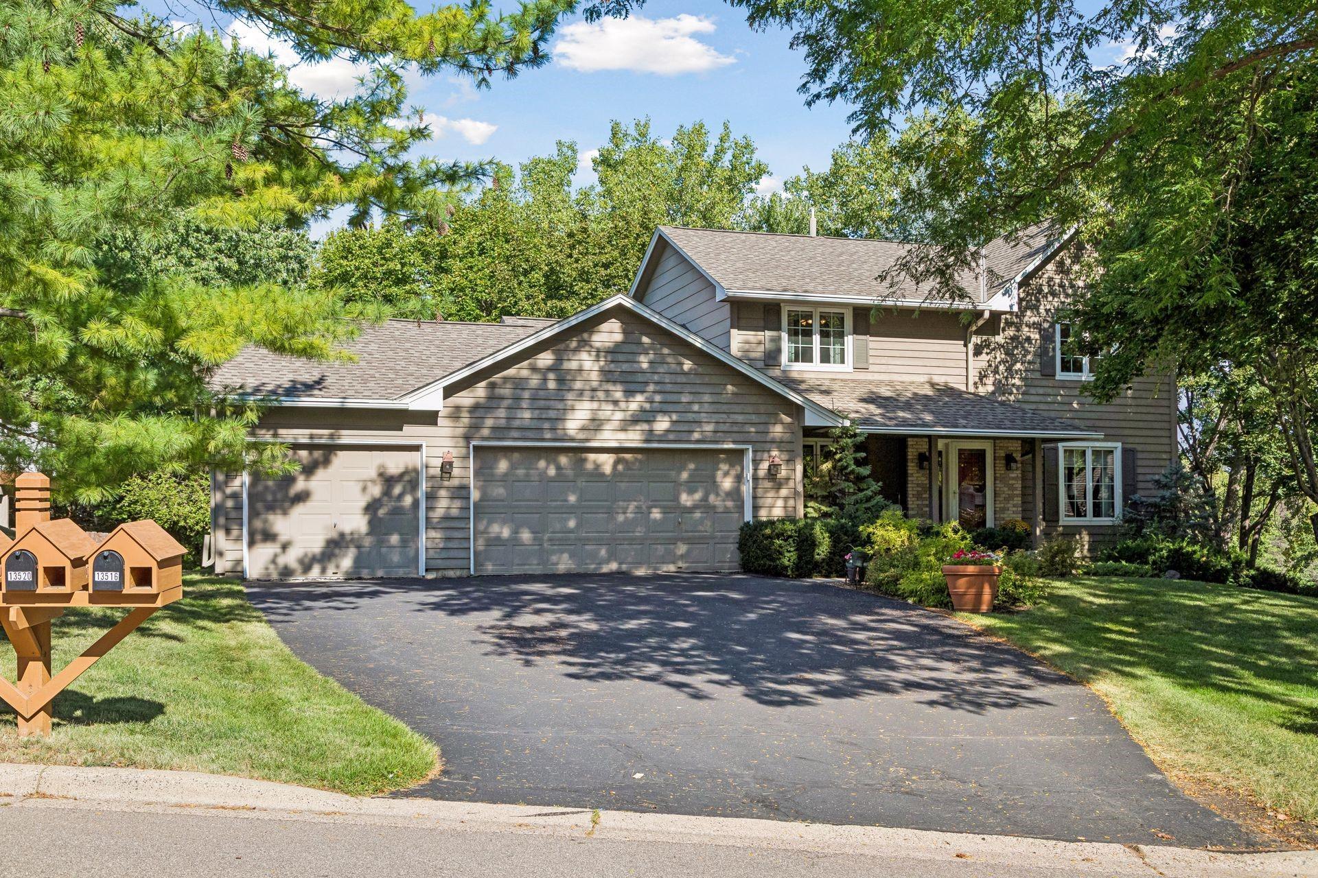 View of Single Family at 13516 Knox Drive, Burnsville - Mike Wilen | Minnesota Team Real Estate