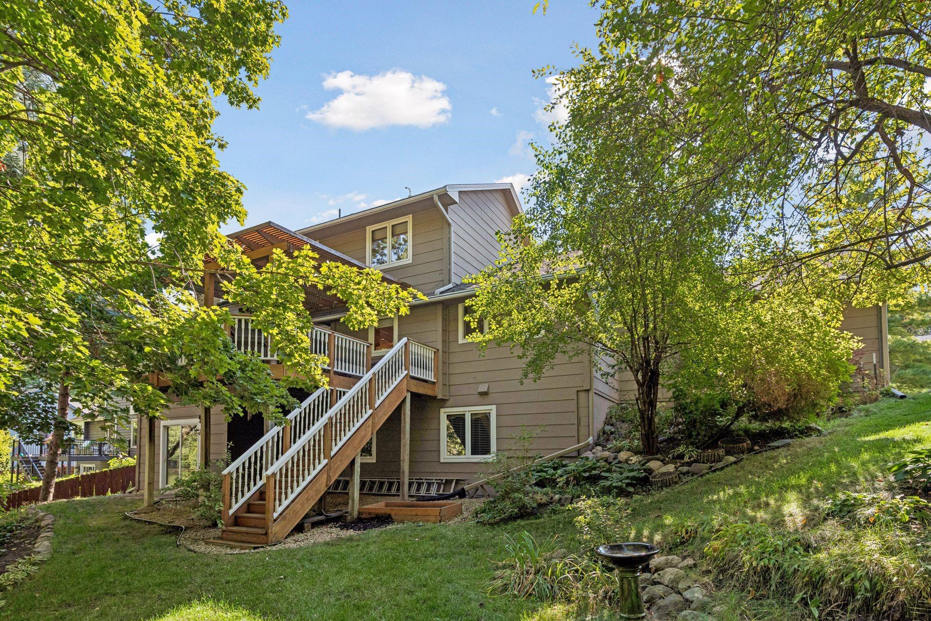 View of Residential at 13516 Knox Drive, Burnsville MN 55337, Burnsville (25 of 33) - Mike Wilen | Minnesota Team Real Estate
