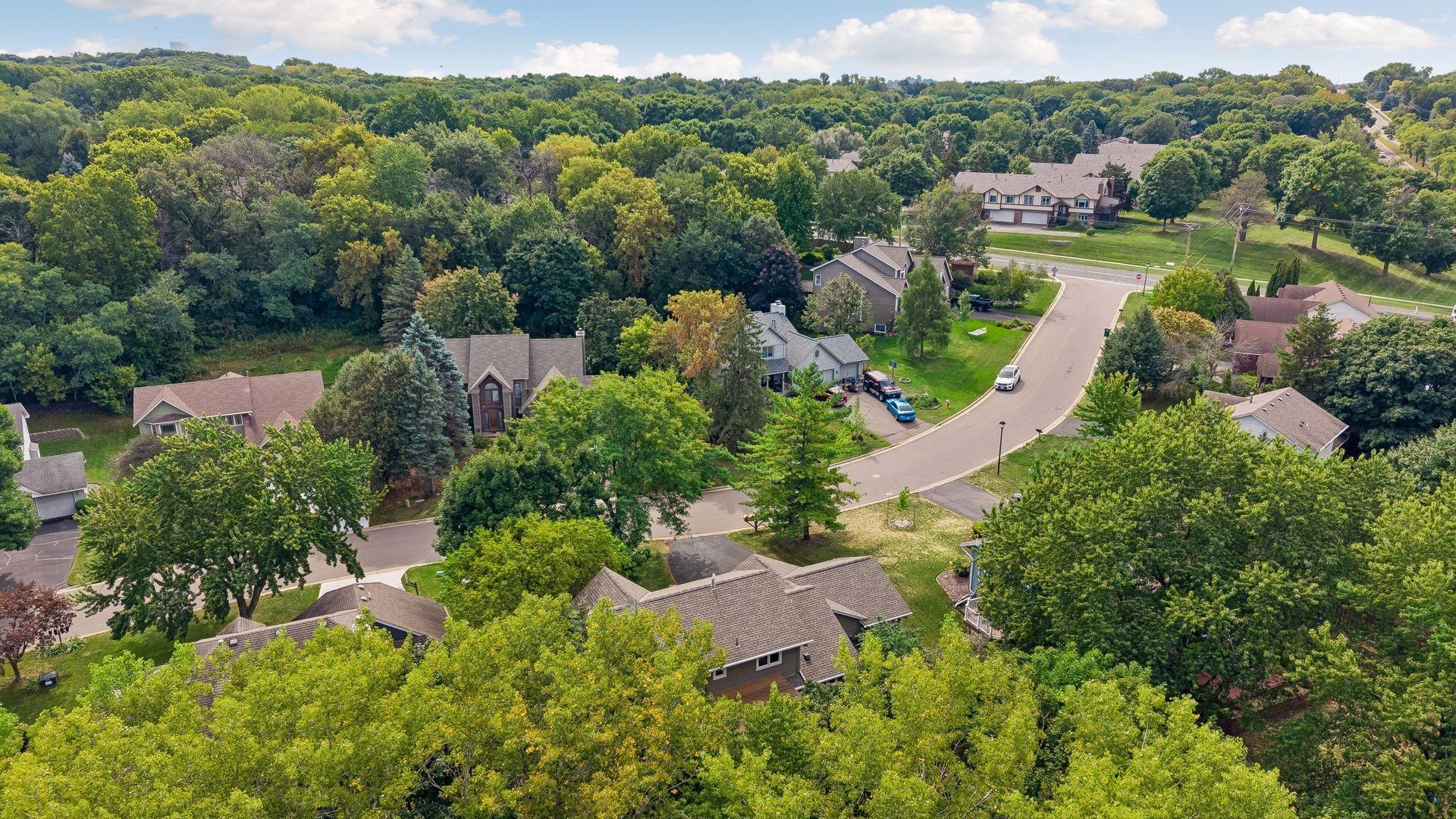 View of Residential at 13516 Knox Drive, Burnsville MN 55337, Burnsville (32 of 33) - Mike Wilen | Minnesota Team Real Estate
