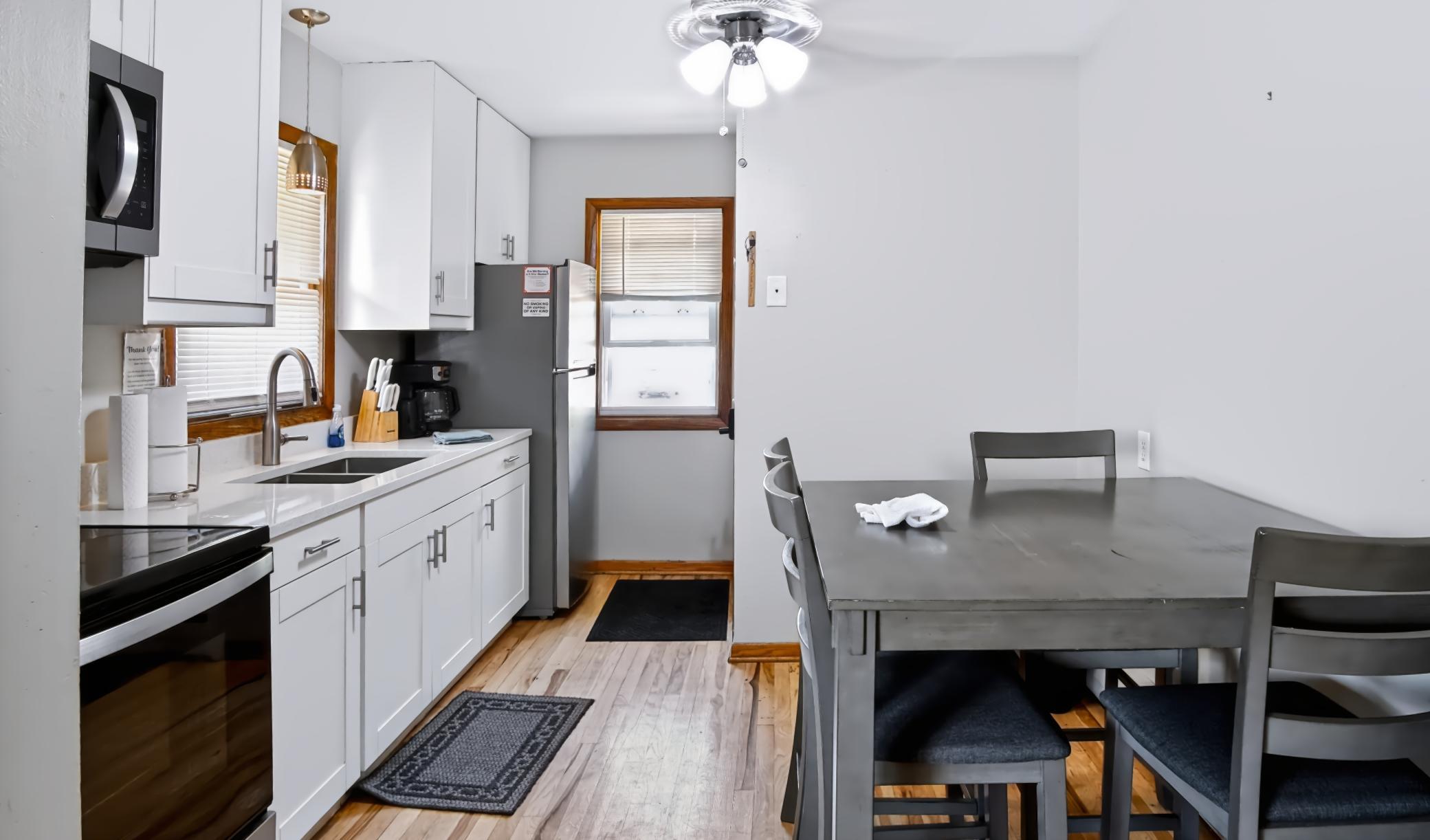 View of Residential Income at 4100 Lakebreeze Avenue, Brooklyn Center MN 55429, Brooklyn Center (4 of 27) - Mike Wilen | Minnesota Team Real Estate