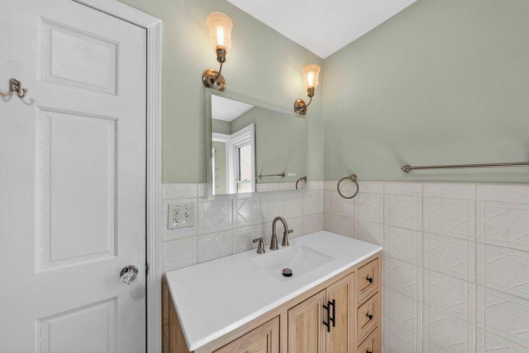 View of Residential at 3719 Logan Avenue, Minneapolis MN 55412, Minneapolis (34 of 50) - Mike Wilen | Minnesota Team Real Estate