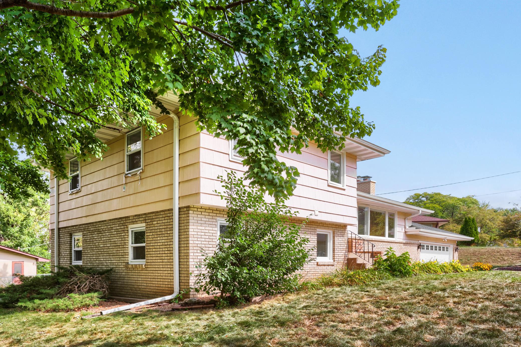 View of Residential at 1301 Buchanan Place, Columbia Heights MN 55421, Columbia Heights (4 of 32) - Mike Wilen | Minnesota Team Real Estate