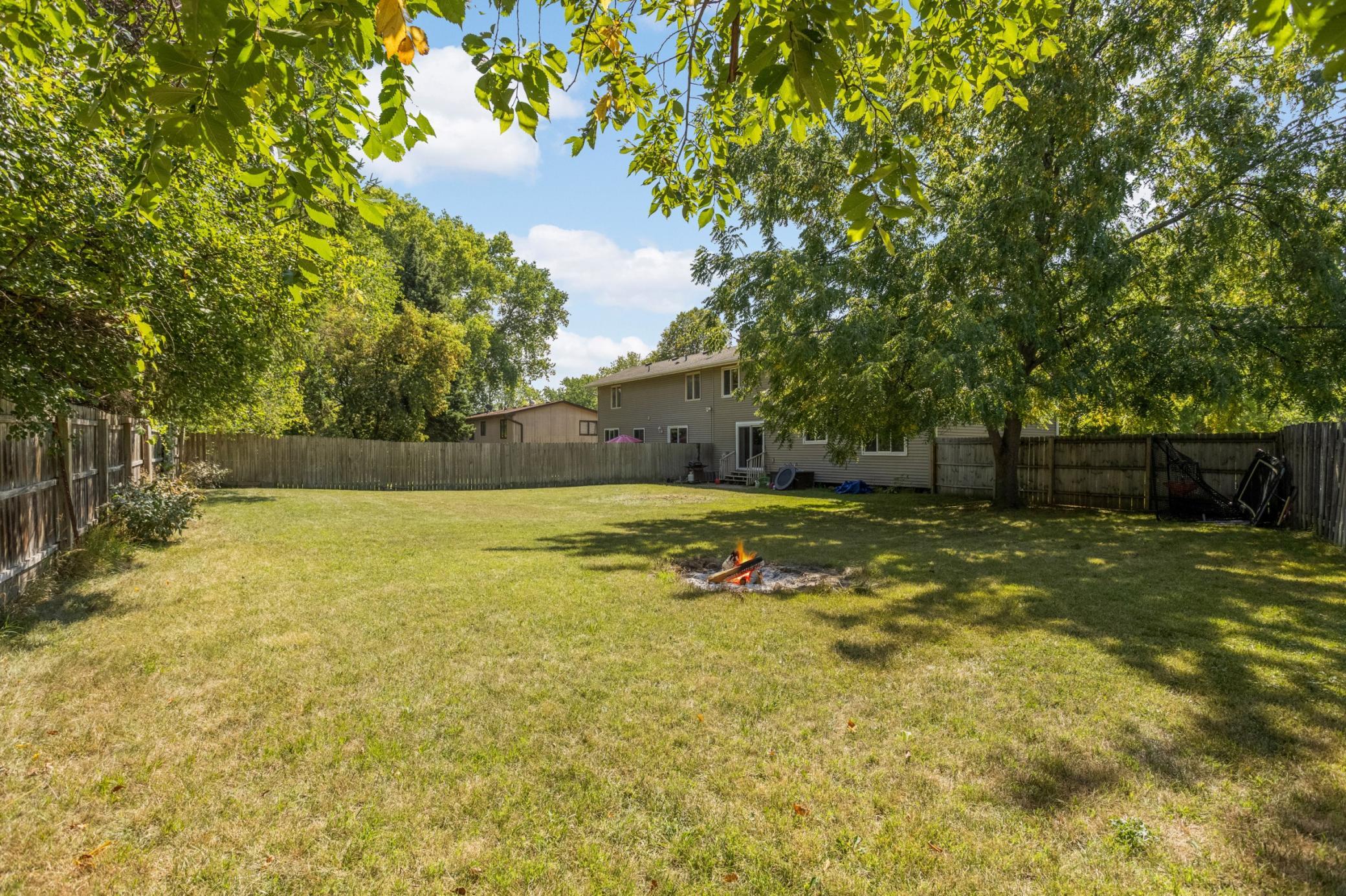 View of Residential at 2704 Rolling Oaks Road, Burnsville MN 55337, Burnsville (22 of 25) - Mike Wilen | Minnesota Team Real Estate