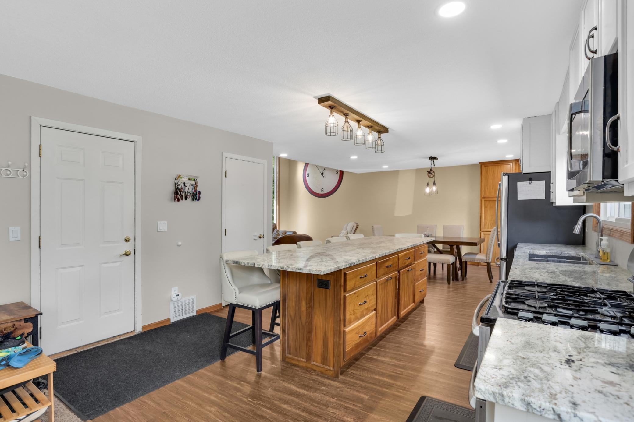 View of Residential at 2704 Rolling Oaks Road, Burnsville MN 55337, Burnsville (10 of 25) - Mike Wilen | Minnesota Team Real Estate