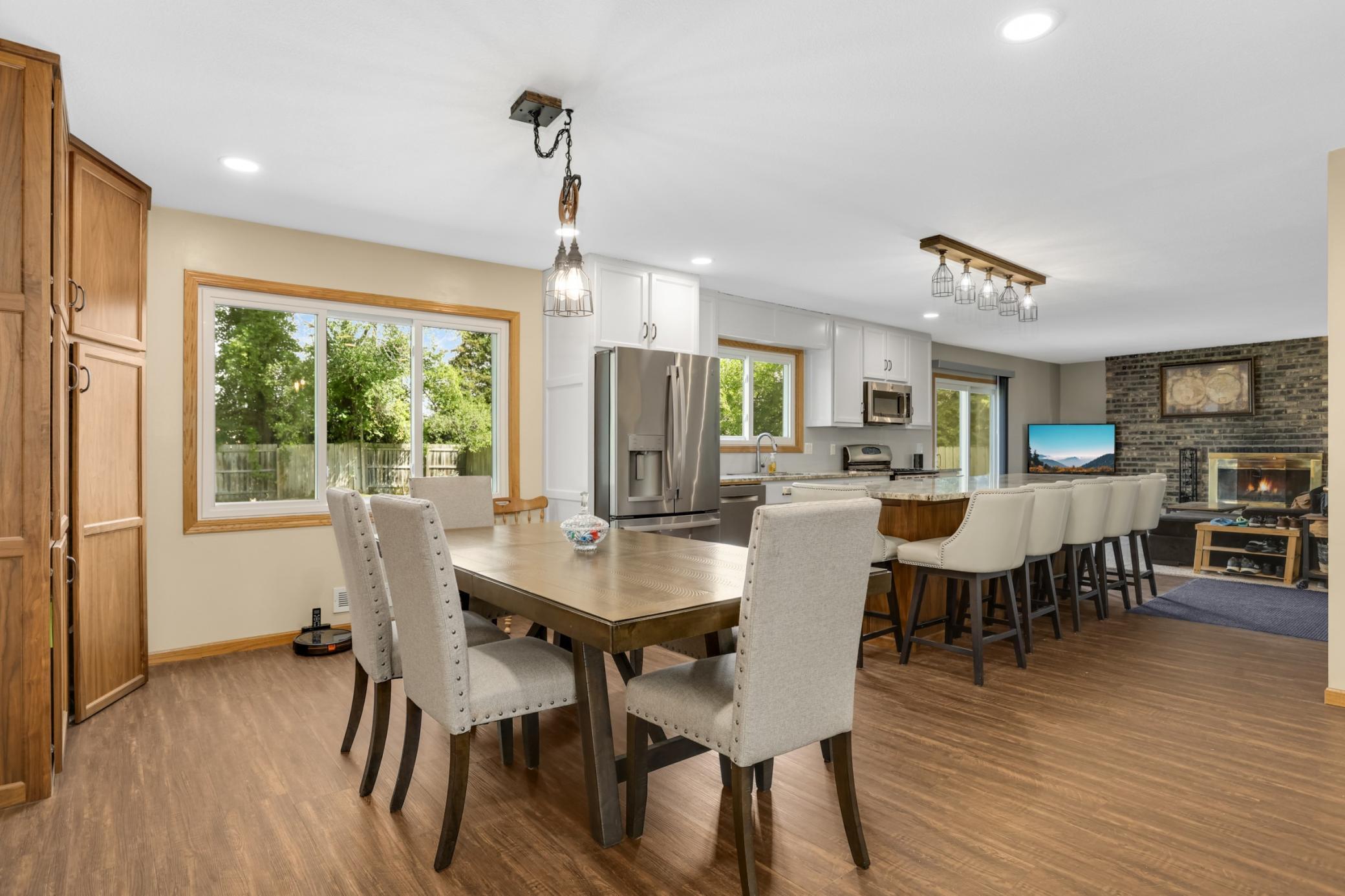 View of Residential at 2704 Rolling Oaks Road, Burnsville MN 55337, Burnsville (6 of 25) - Mike Wilen | Minnesota Team Real Estate