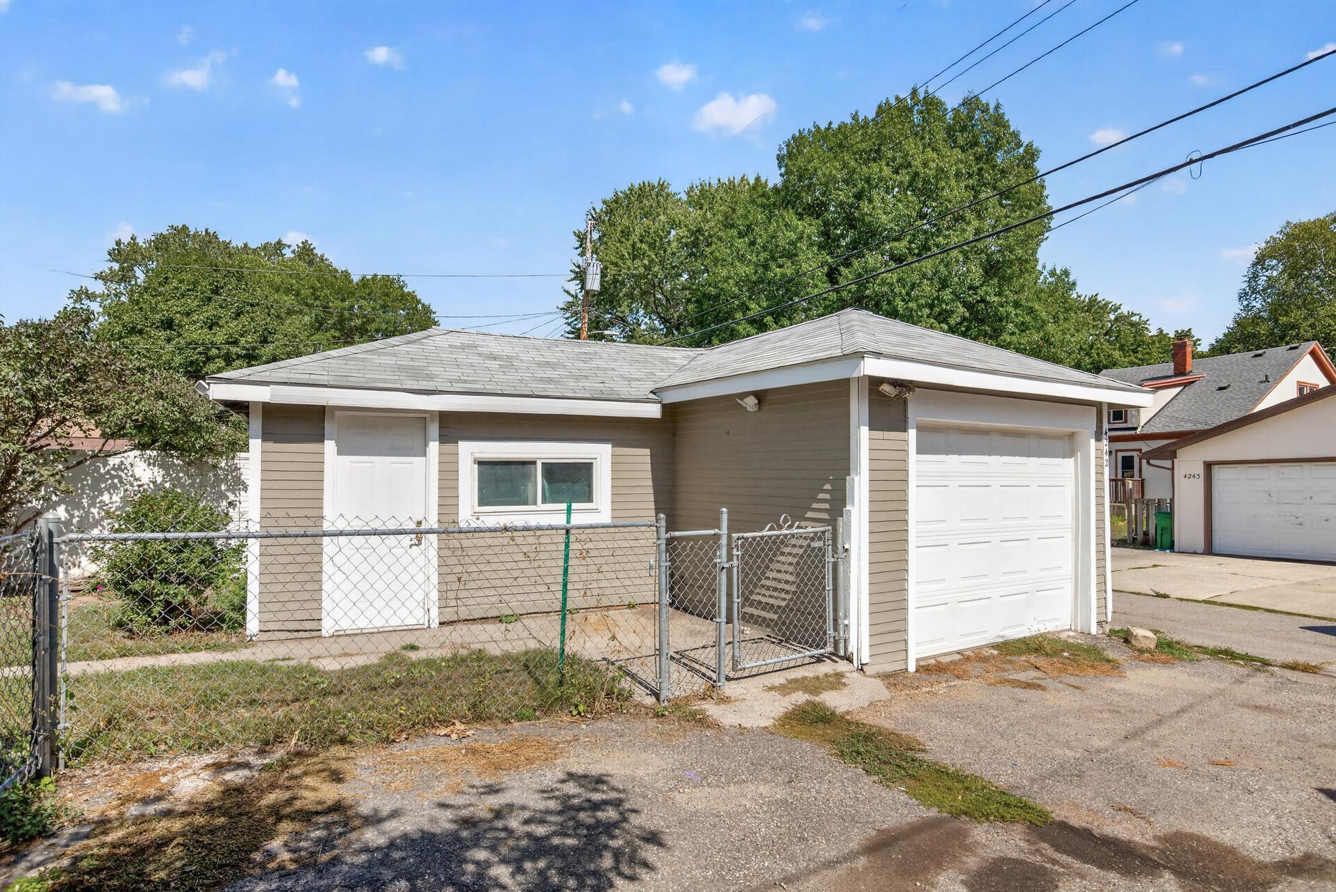 View of Residential at 4242 Thomas Avenue, Minneapolis MN 55412, Minneapolis (47 of 51) - Mike Wilen | Minnesota Team Real Estate
