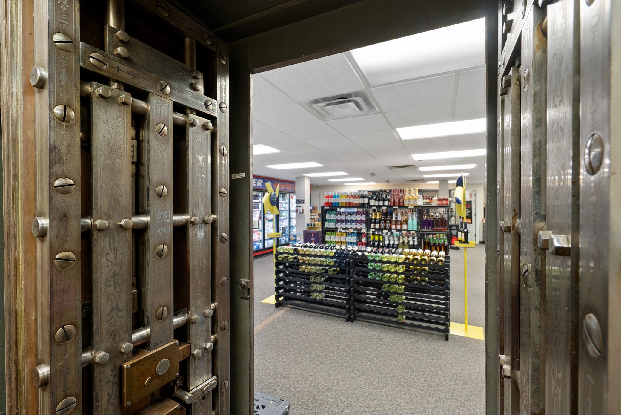 View of Commercial Sale at 111 3rd Street, Hastings MN 55033, Hastings (26 of 43) - Mike Wilen | Minnesota Team Real Estate