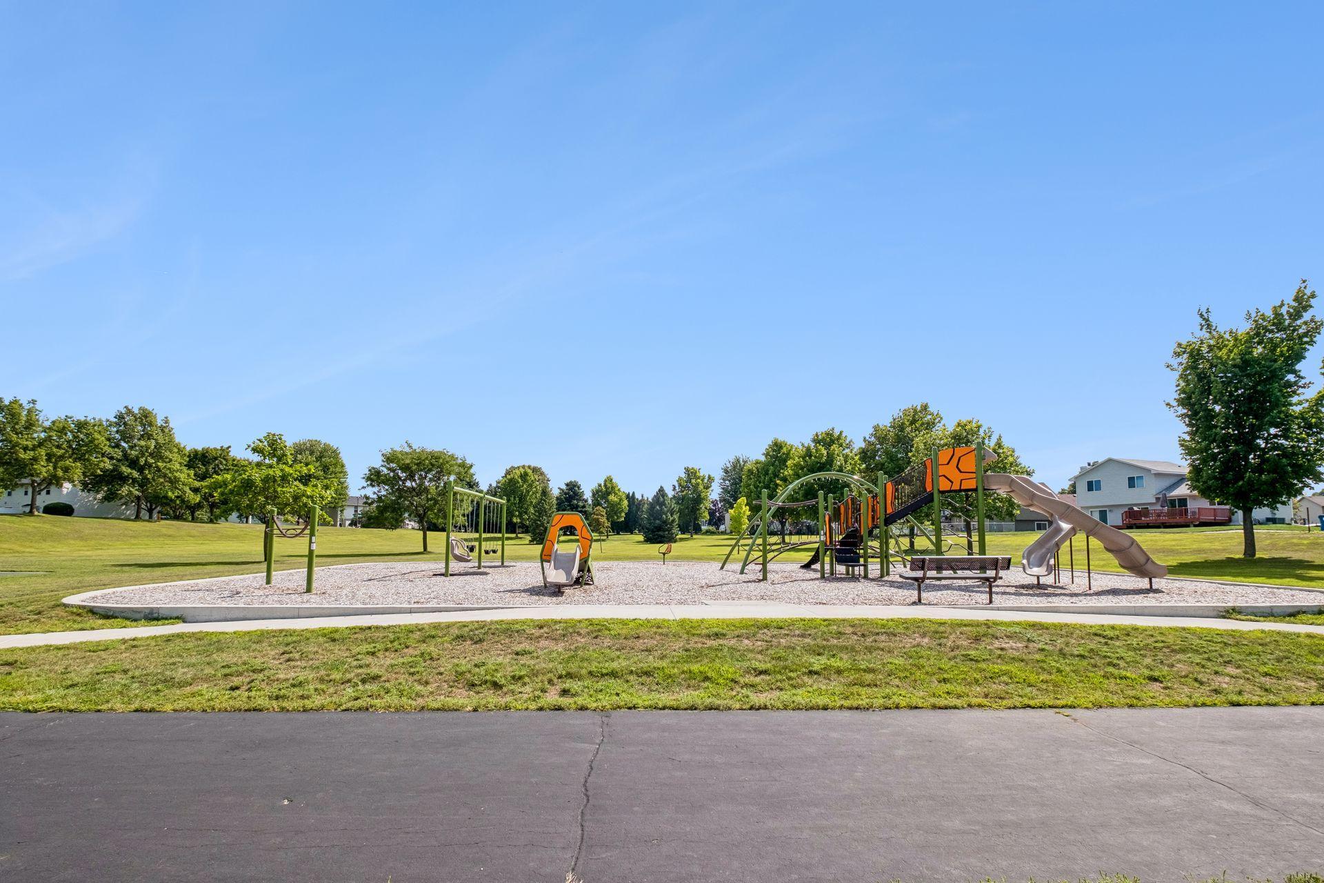 View of Residential at 1016 Lilac Court, Shakopee MN 55379, Shakopee (44 of 46) - Mike Wilen | Minnesota Team Real Estate