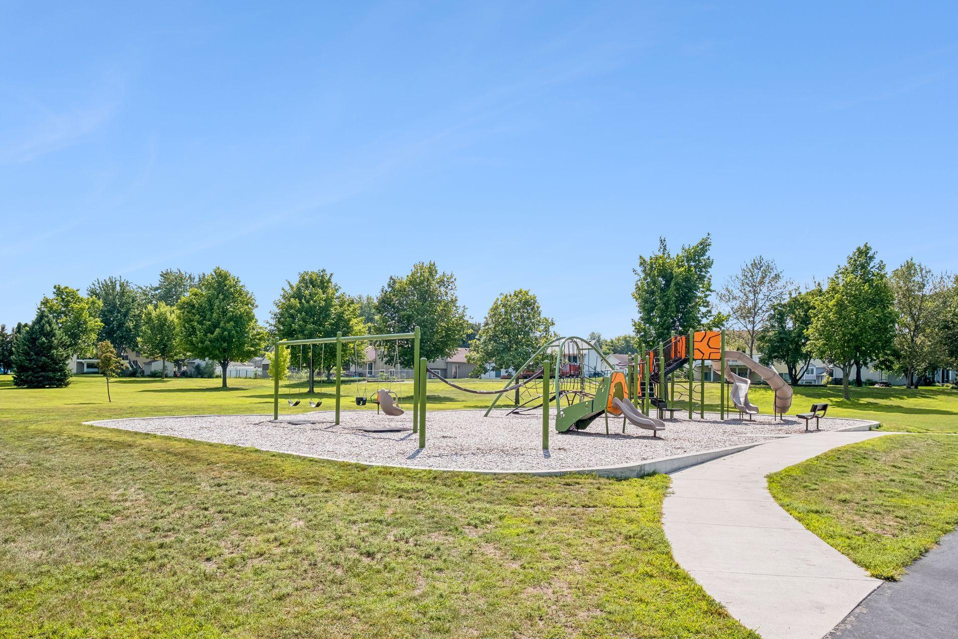 View of Residential at 1016 Lilac Court, Shakopee MN 55379, Shakopee (43 of 46) - Mike Wilen | Minnesota Team Real Estate
