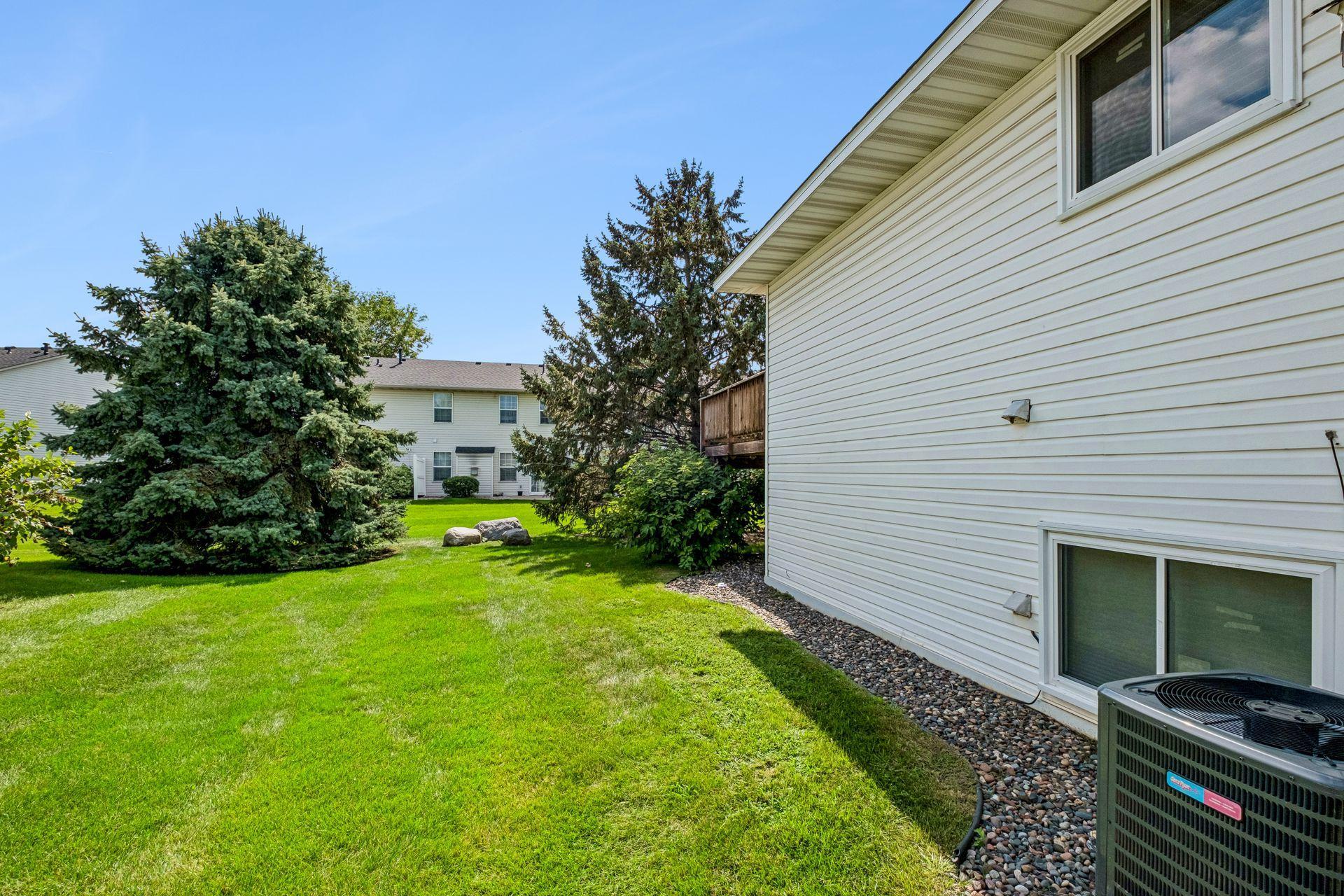 View of Residential at 1016 Lilac Court, Shakopee MN 55379, Shakopee (39 of 46) - Mike Wilen | Minnesota Team Real Estate