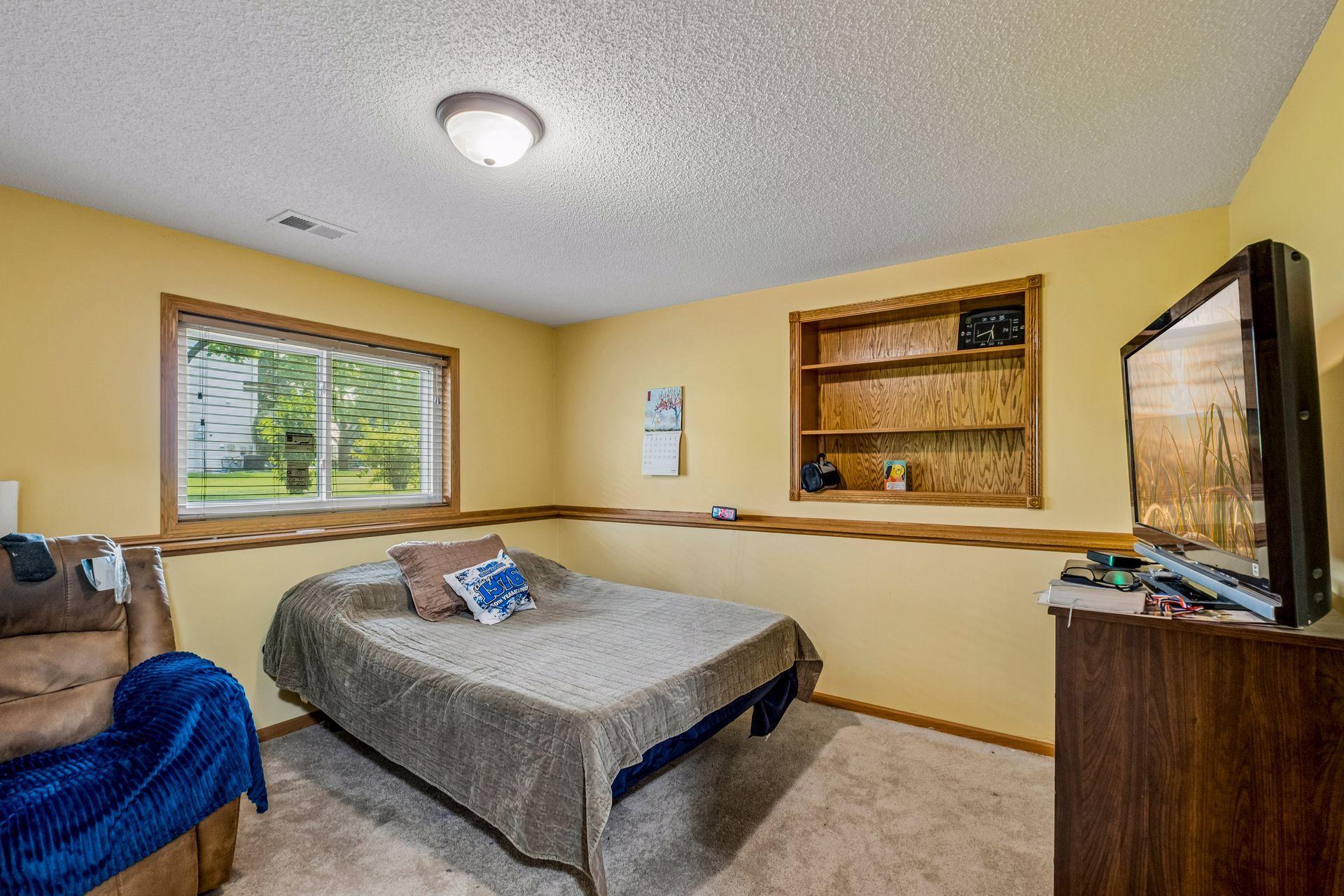 View of Residential at 1016 Lilac Court, Shakopee MN 55379, Shakopee (33 of 46) - Mike Wilen | Minnesota Team Real Estate