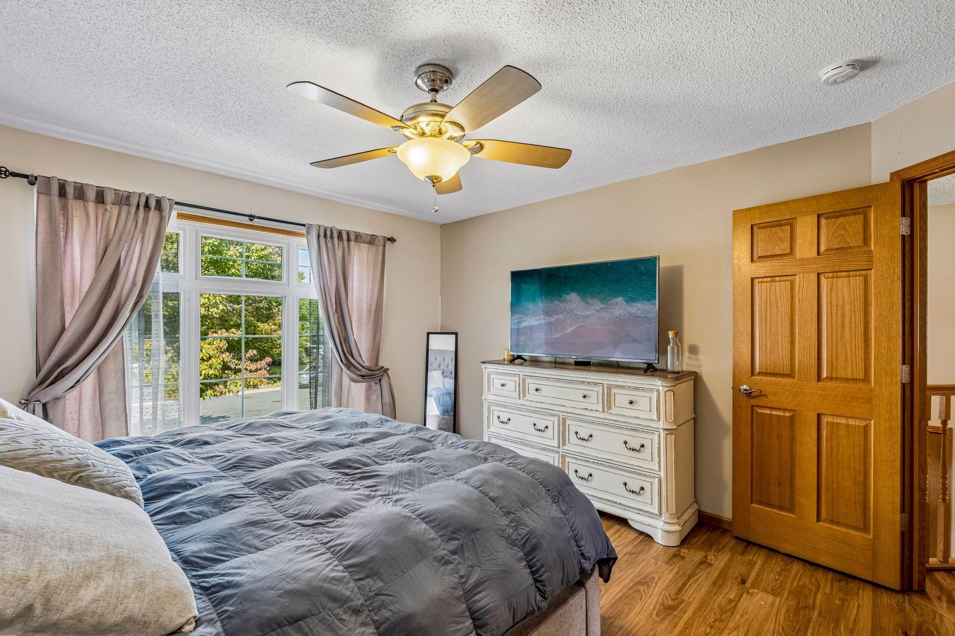 View of Residential at 1016 Lilac Court, Shakopee MN 55379, Shakopee (19 of 46) - Mike Wilen | Minnesota Team Real Estate