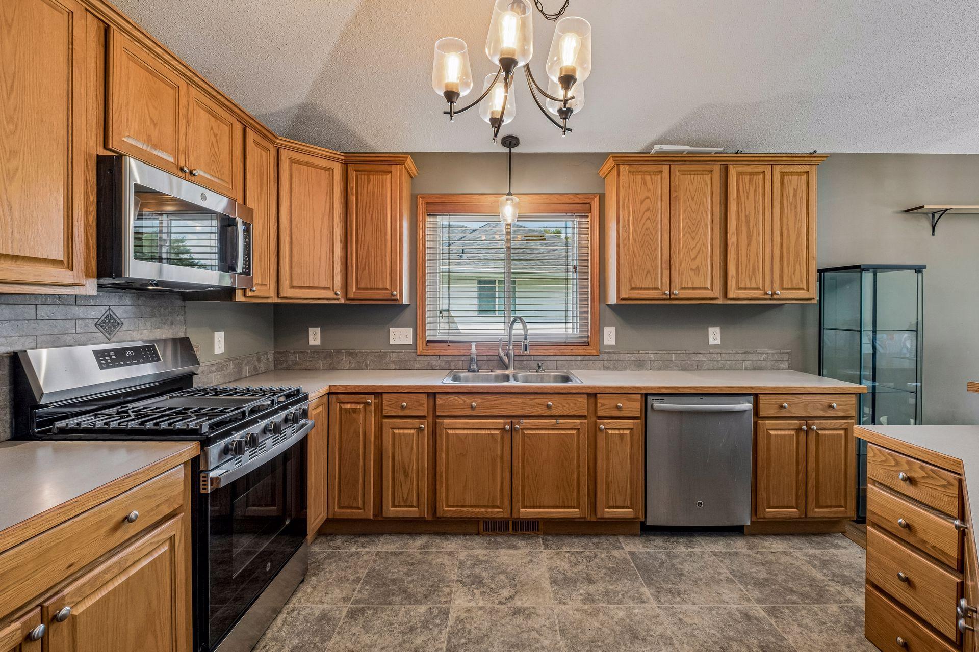 View of Residential at 1016 Lilac Court, Shakopee MN 55379, Shakopee (13 of 46) - Mike Wilen | Minnesota Team Real Estate