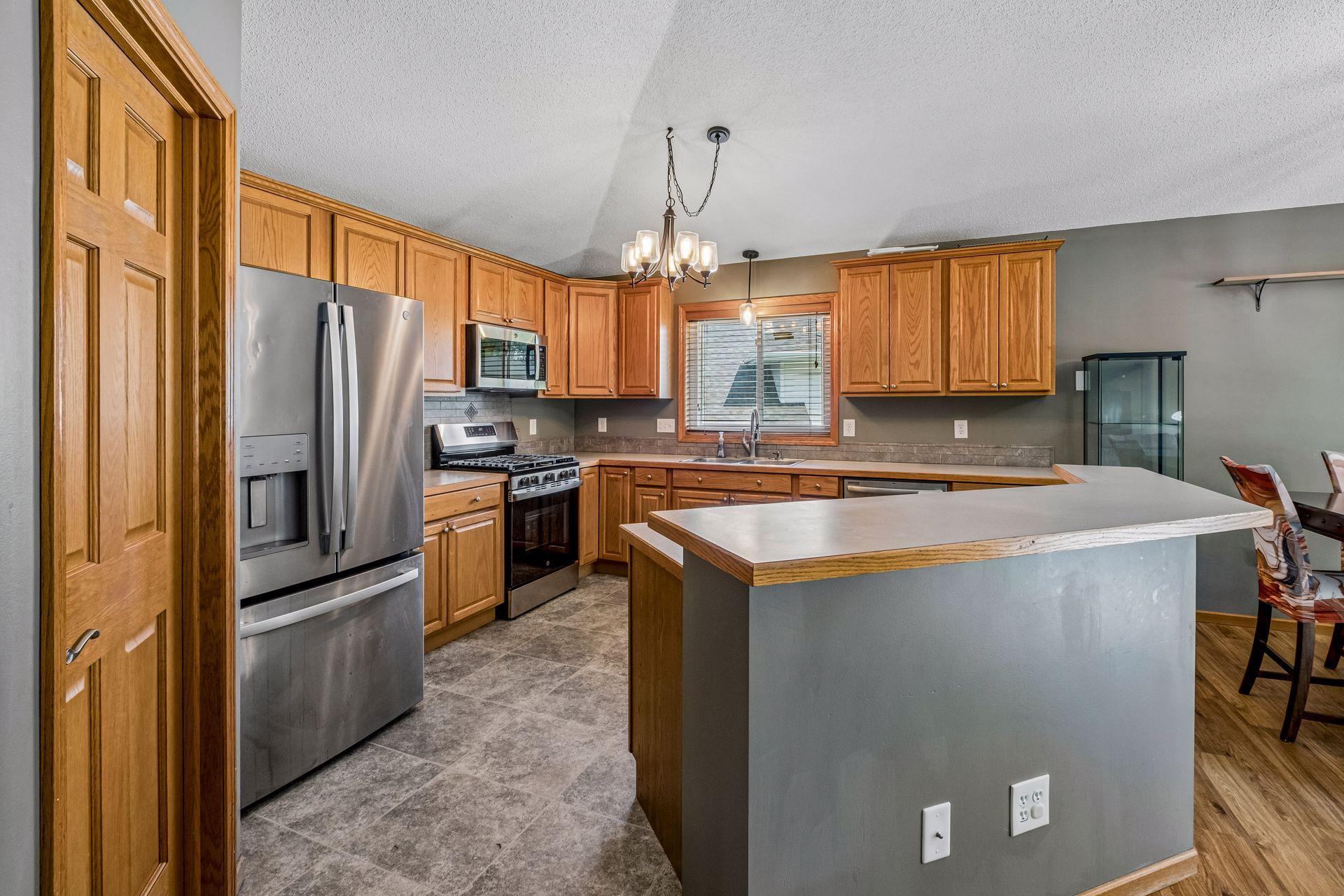 View of Residential at 1016 Lilac Court, Shakopee MN 55379, Shakopee (12 of 46) - Mike Wilen | Minnesota Team Real Estate