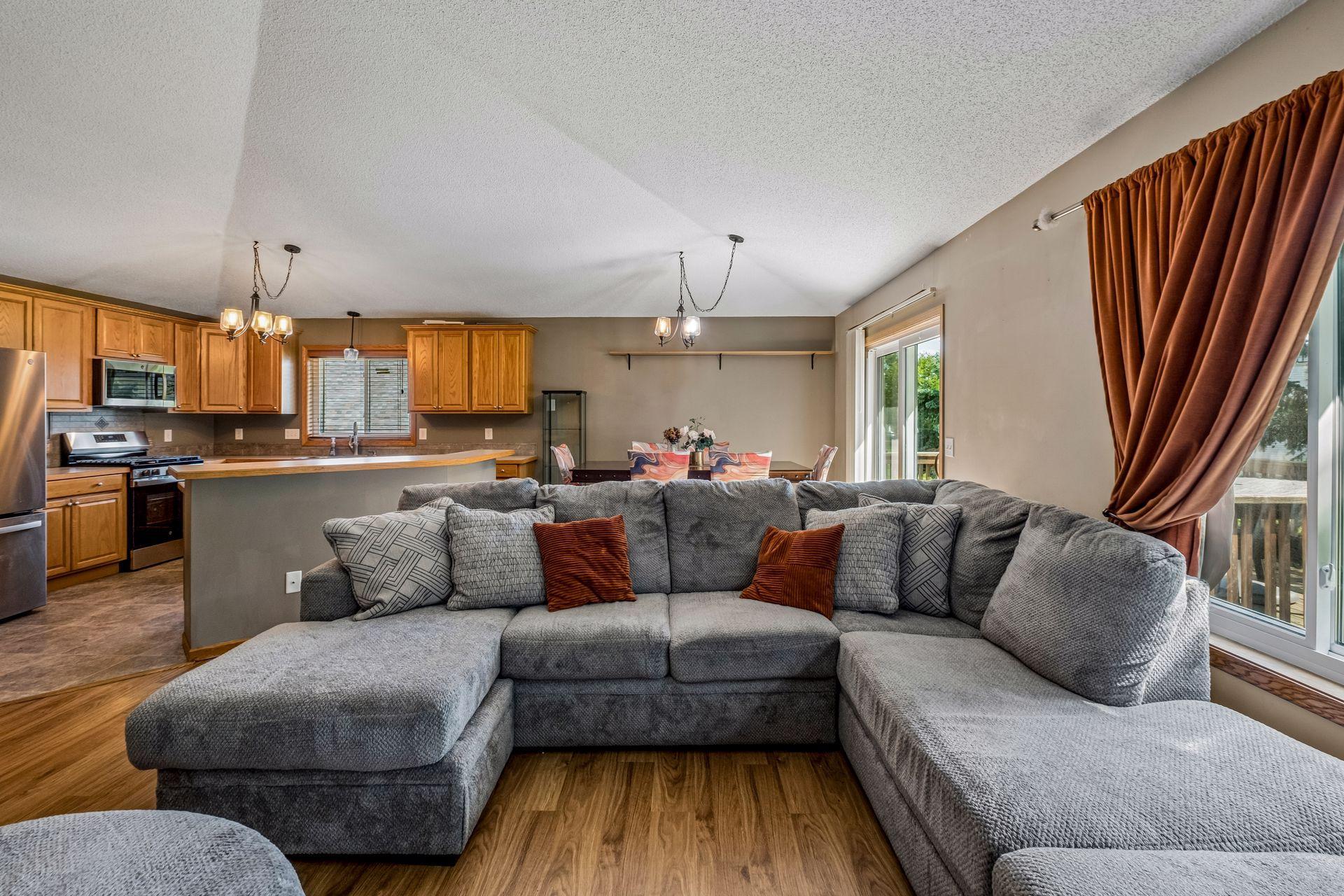 View of Residential at 1016 Lilac Court, Shakopee MN 55379, Shakopee (11 of 46) - Mike Wilen | Minnesota Team Real Estate