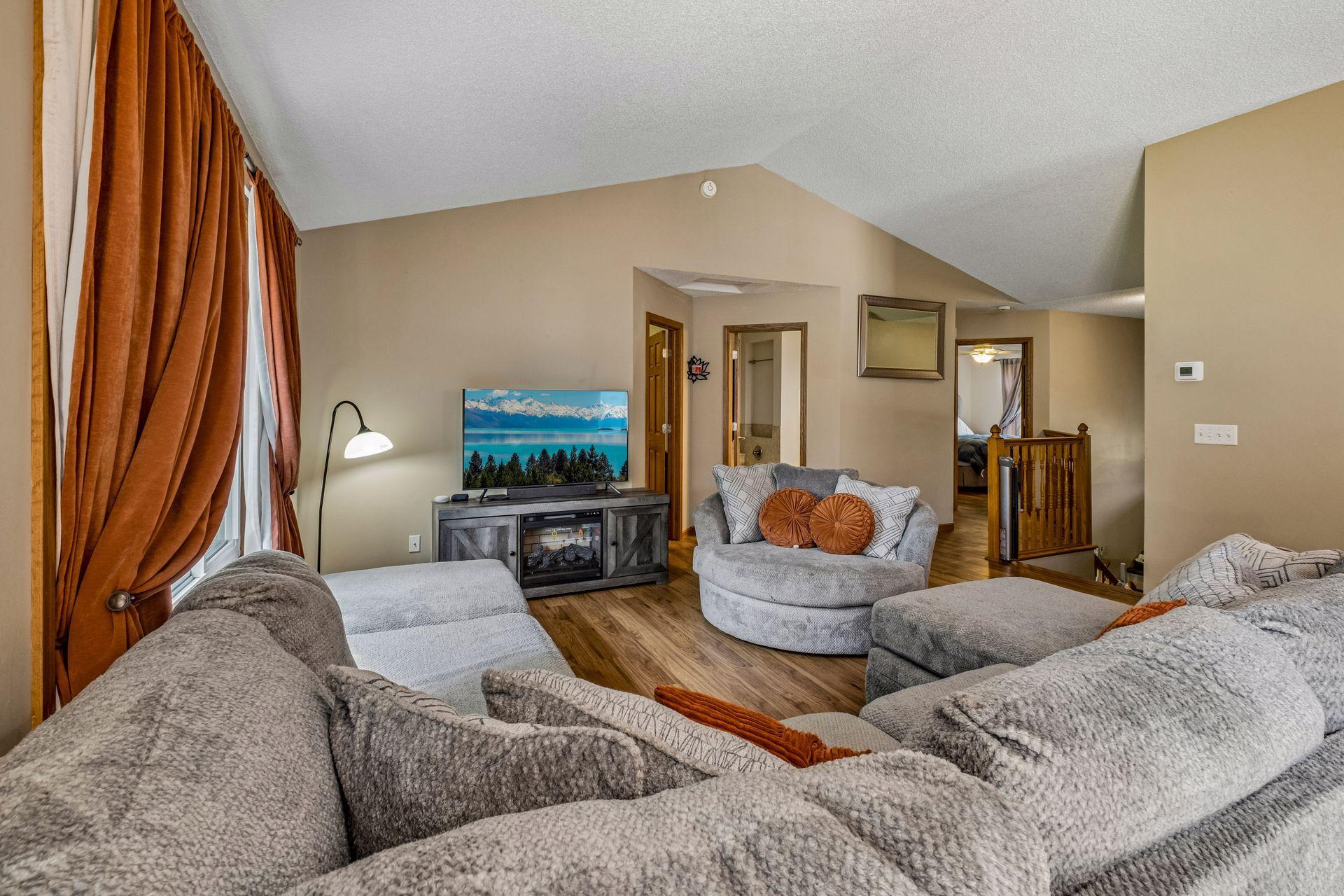 View of Residential at 1016 Lilac Court, Shakopee MN 55379, Shakopee (10 of 46) - Mike Wilen | Minnesota Team Real Estate