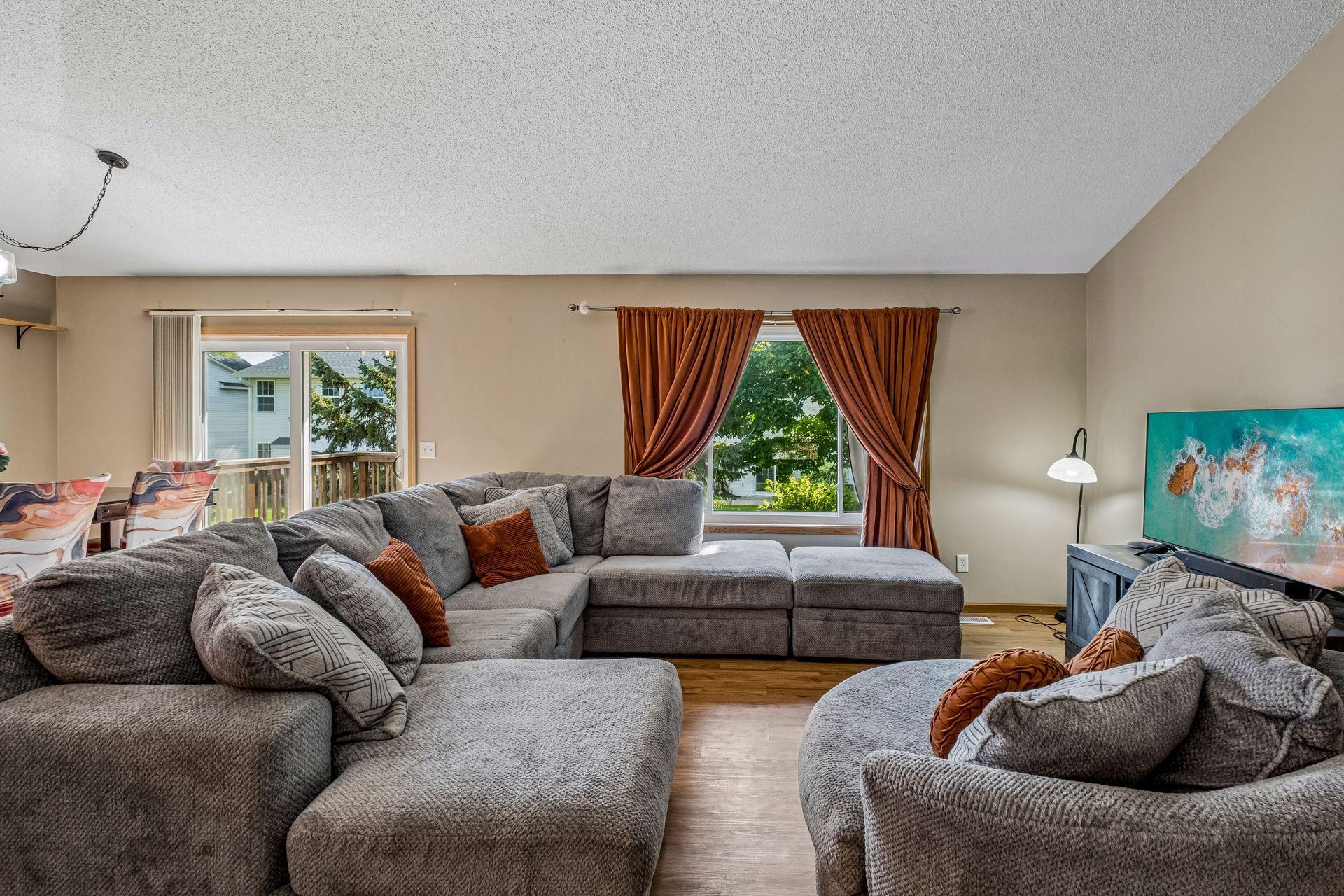 View of Residential at 1016 Lilac Court, Shakopee MN 55379, Shakopee (8 of 46) - Mike Wilen | Minnesota Team Real Estate