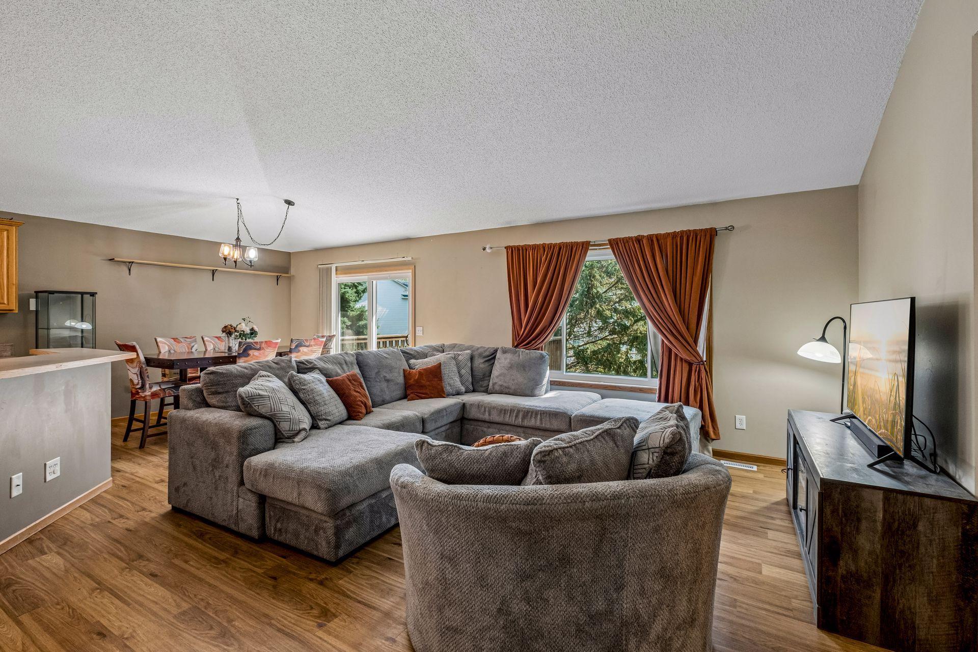 View of Residential at 1016 Lilac Court, Shakopee MN 55379, Shakopee (7 of 46) - Mike Wilen | Minnesota Team Real Estate