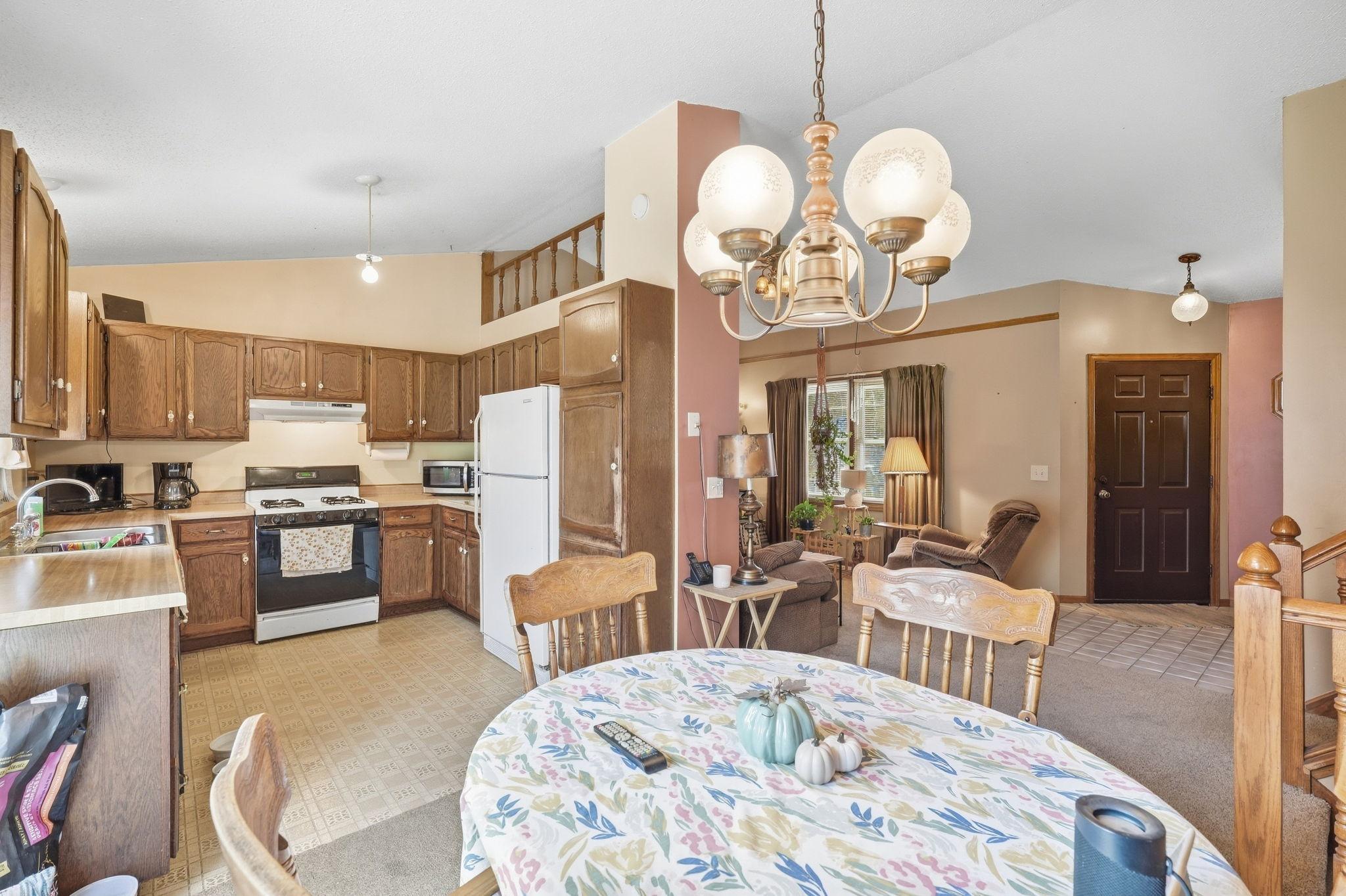 View of Residential at 4272 Sun Cliff Road, Eagan MN 55122, Eagan (5 of 27) - Mike Wilen | Minnesota Team Real Estate
