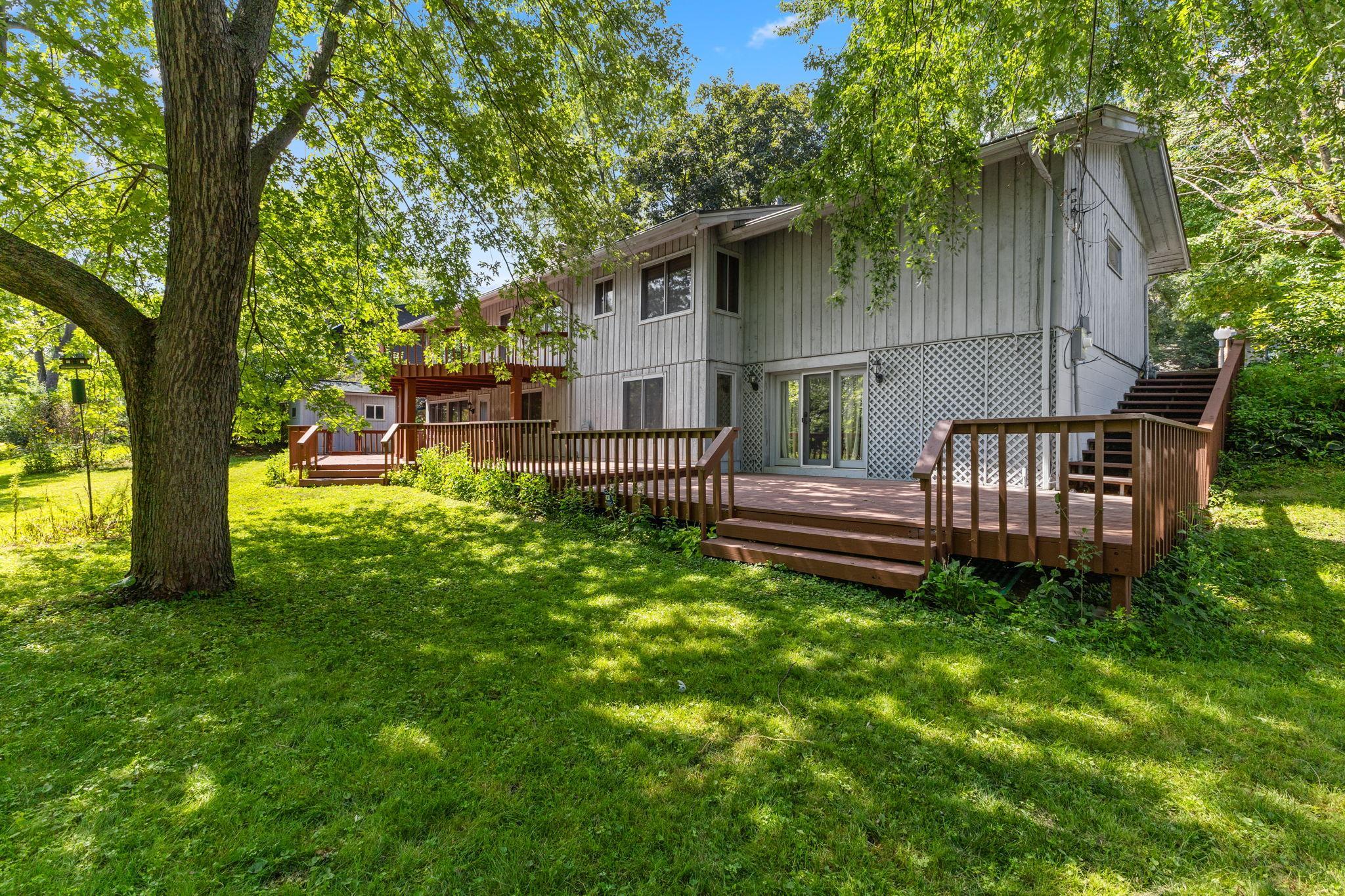 View of Residential at 3810 Bassett Creek Drive, Golden Valley MN 55422, Golden Valley (25 of 33) - Mike Wilen | Minnesota Team Real Estate