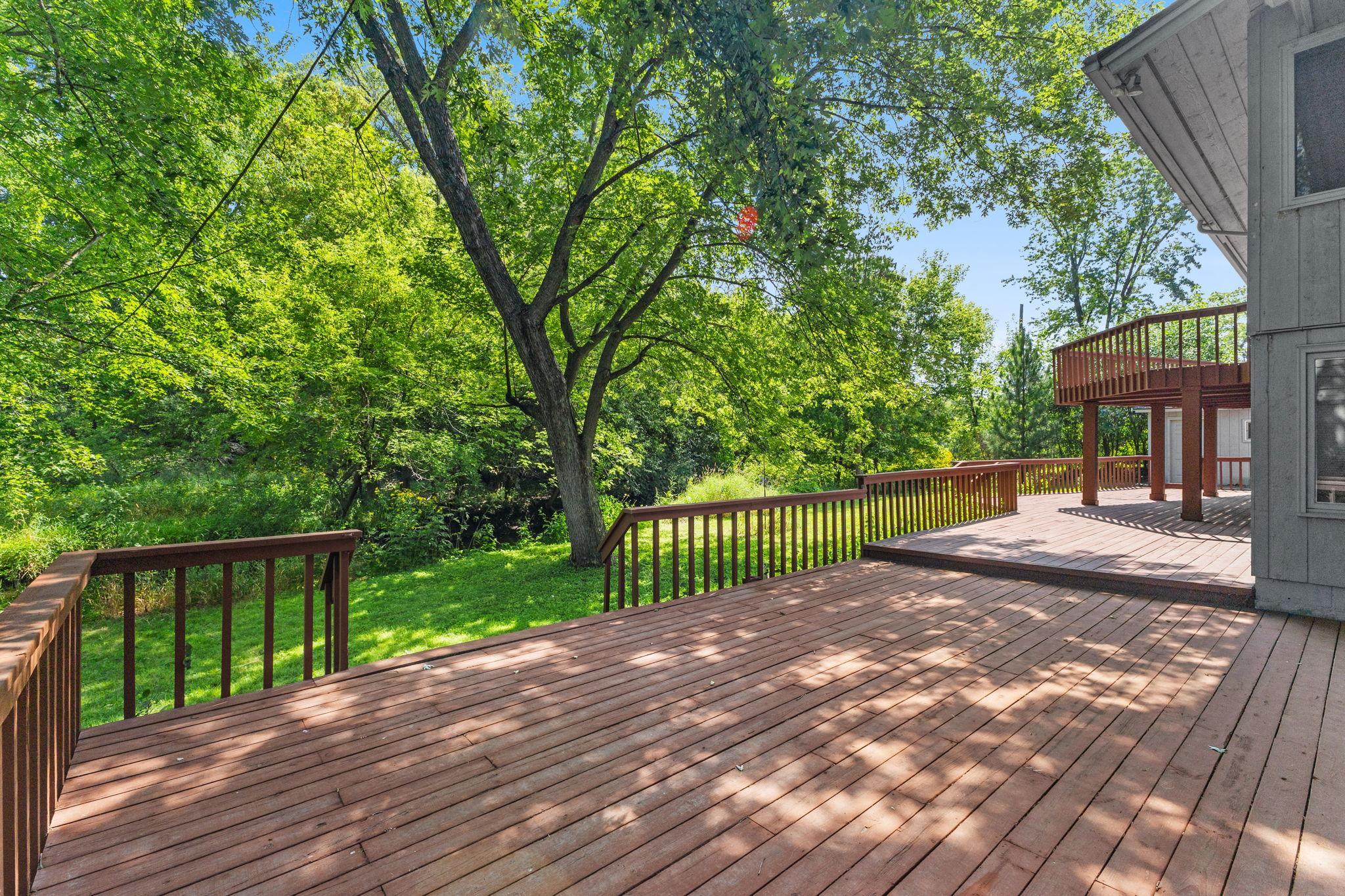 View of Residential at 3810 Bassett Creek Drive, Golden Valley MN 55422, Golden Valley (23 of 33) - Mike Wilen | Minnesota Team Real Estate