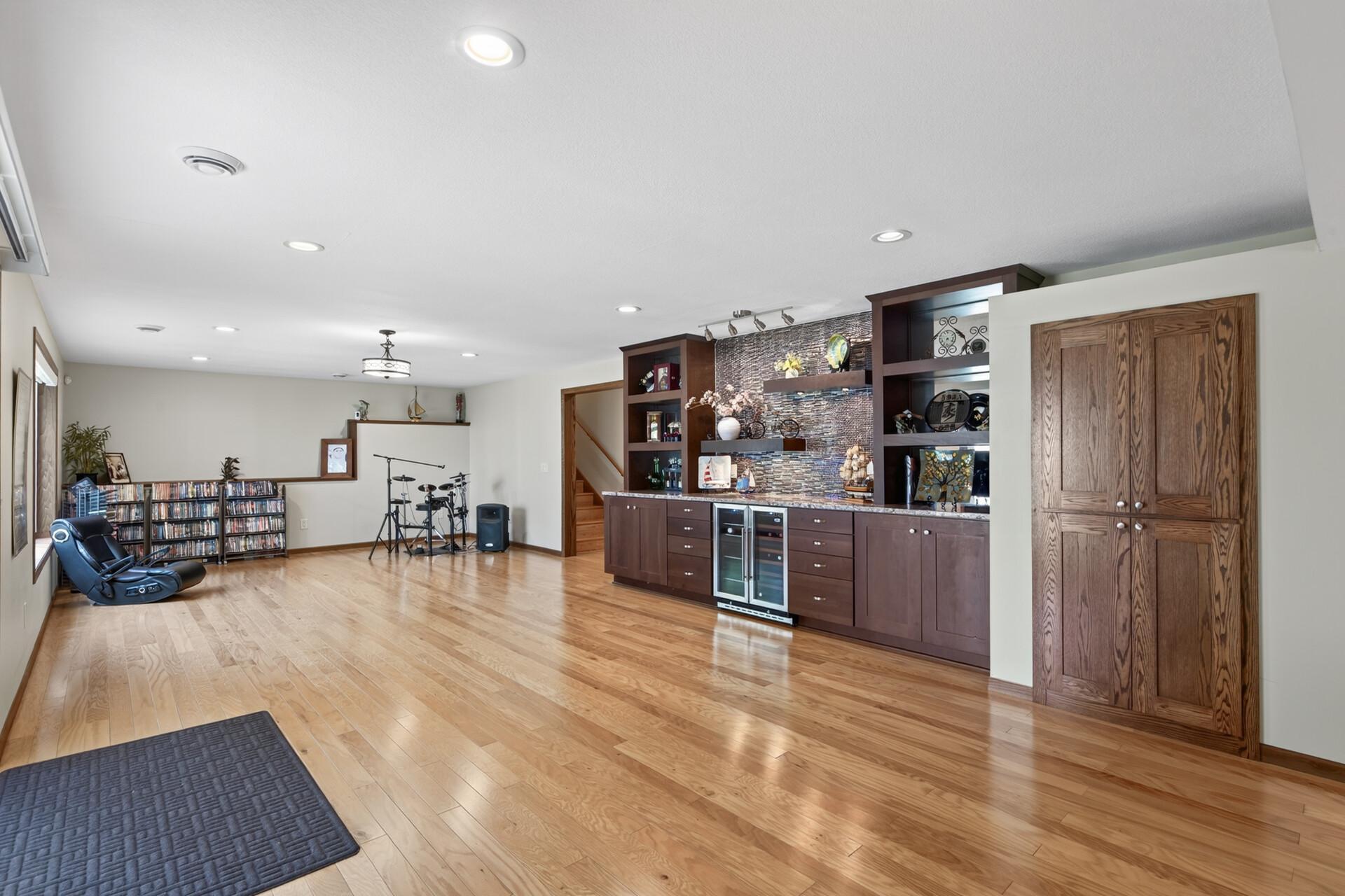 View of Residential at 10548 Noble Circle, Brooklyn Park MN 55443, Brooklyn Park (37 of 49) - Mike Wilen | Minnesota Team Real Estate