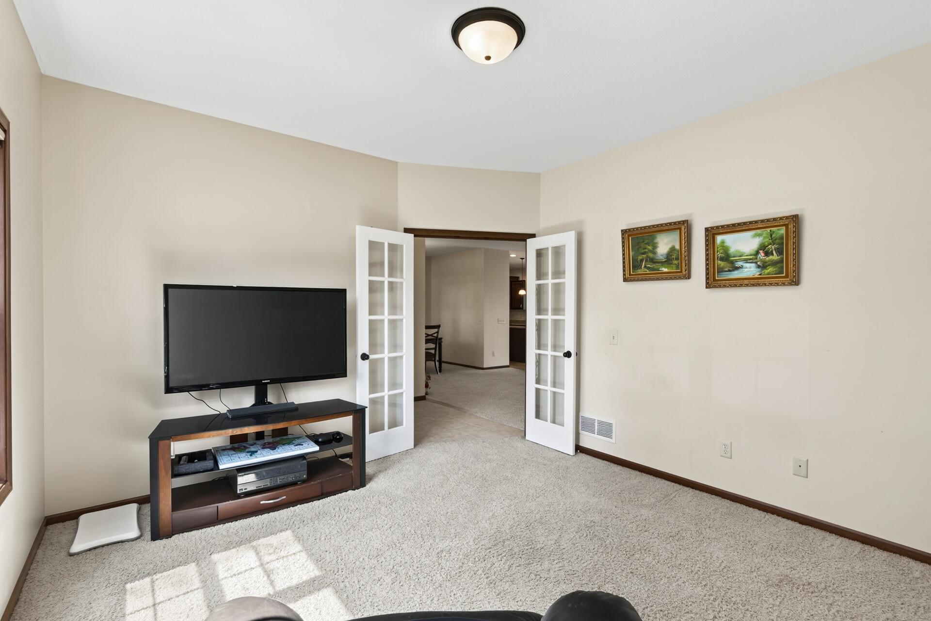 View of Residential at 10548 Noble Circle, Brooklyn Park MN 55443, Brooklyn Park (14 of 49) - Mike Wilen | Minnesota Team Real Estate