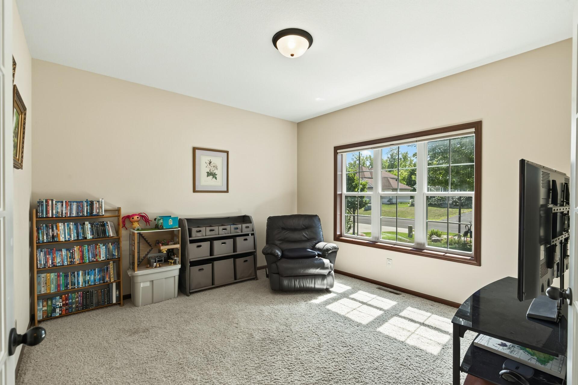 View of Residential at 10548 Noble Circle, Brooklyn Park MN 55443, Brooklyn Park (13 of 49) - Mike Wilen | Minnesota Team Real Estate