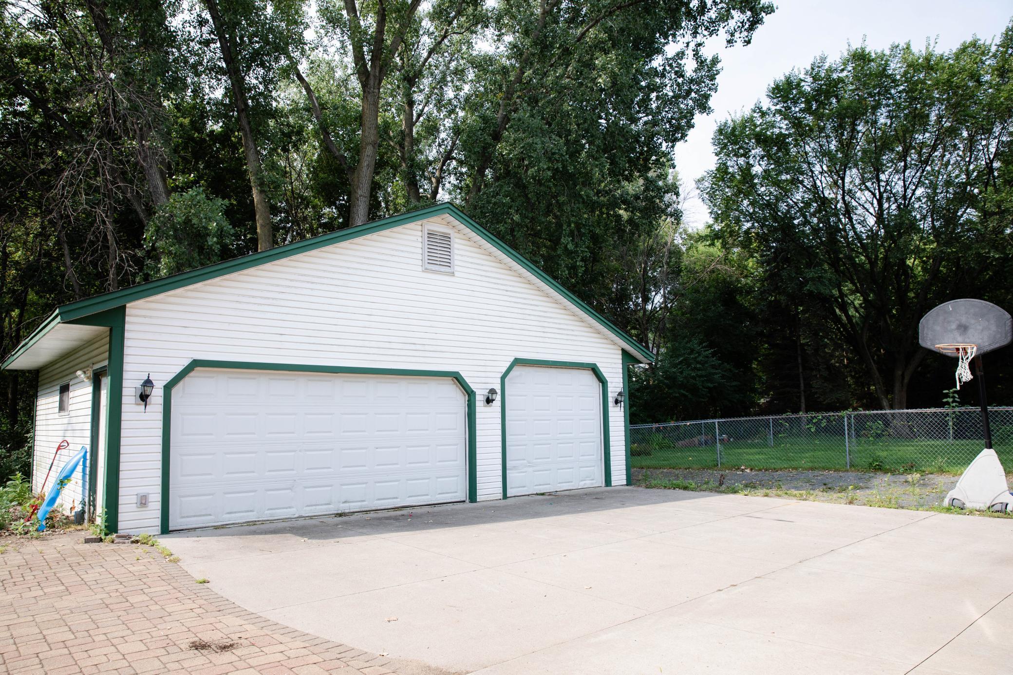 View of Residential at 930 County Road C, Maplewood MN 55109, Maplewood (6 of 41) - Mike Wilen | Minnesota Team Real Estate