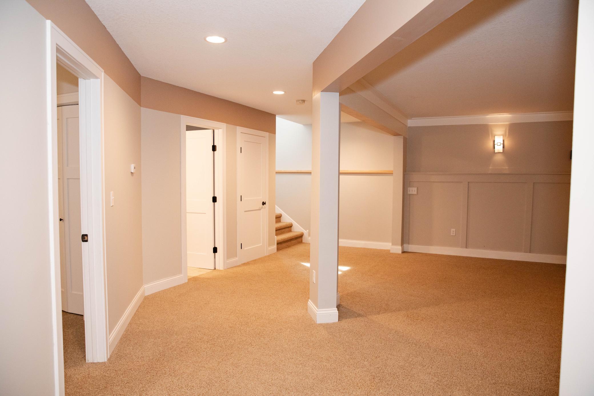 View of Residential at 930 County Road C, Maplewood MN 55109, Maplewood (26 of 41) - Mike Wilen | Minnesota Team Real Estate