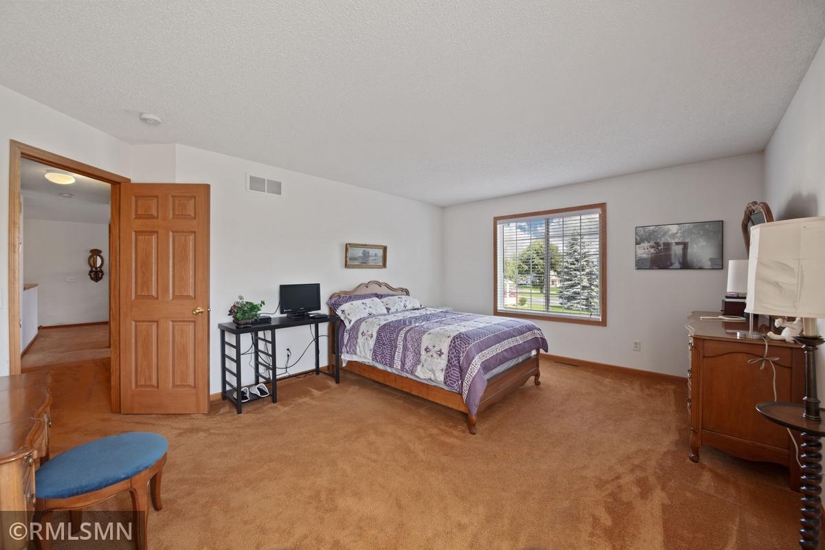 View of Residential at 14195 Augusta Way #1404, Rosemount MN 55068, Rosemount (8 of 22) - Mike Wilen | Minnesota Team Real Estate