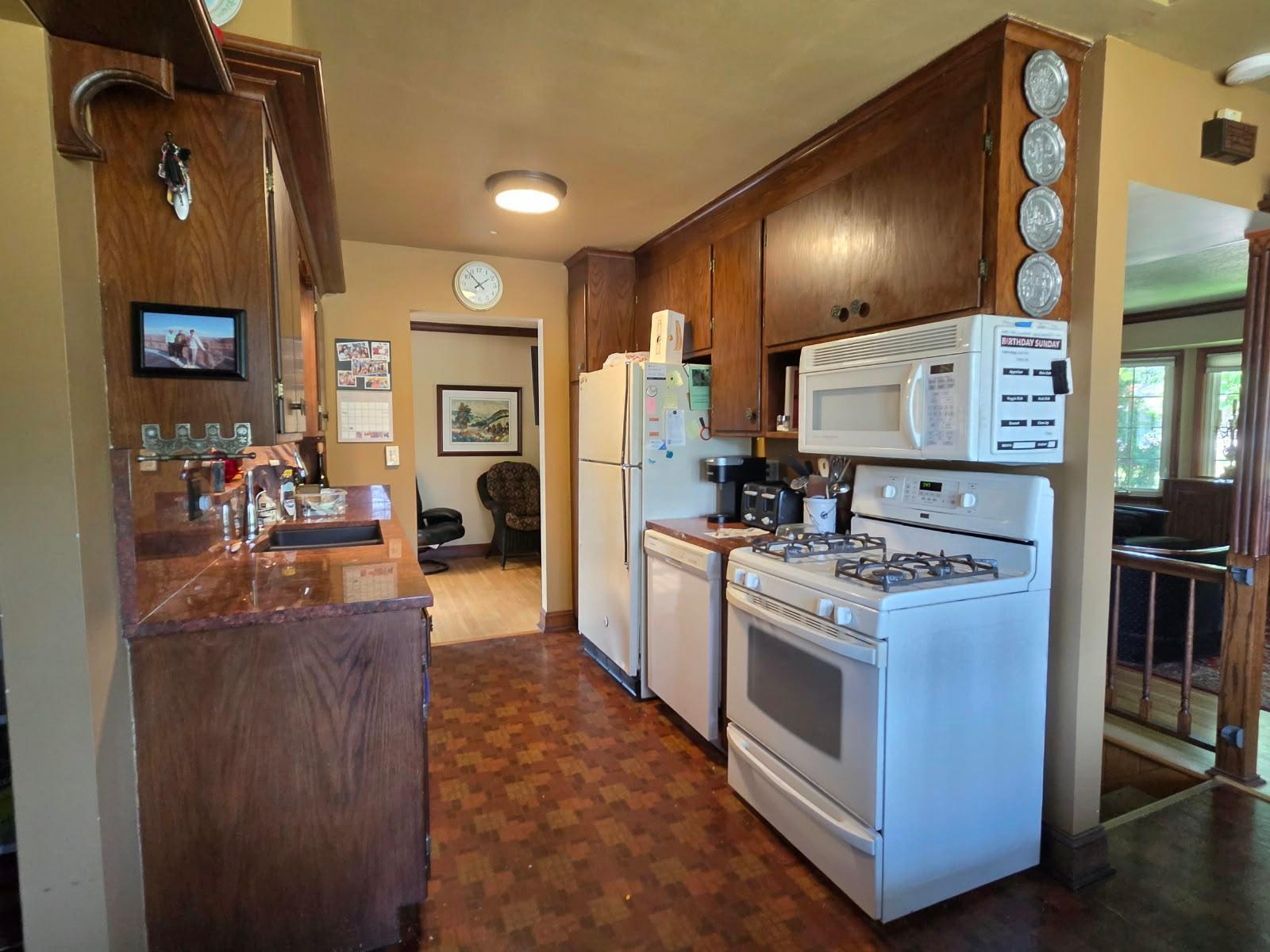 View of Residential at 4401 Woodbine Lane, Brooklyn Center MN 55429, Brooklyn Center (9 of 12) - Mike Wilen | Minnesota Team Real Estate