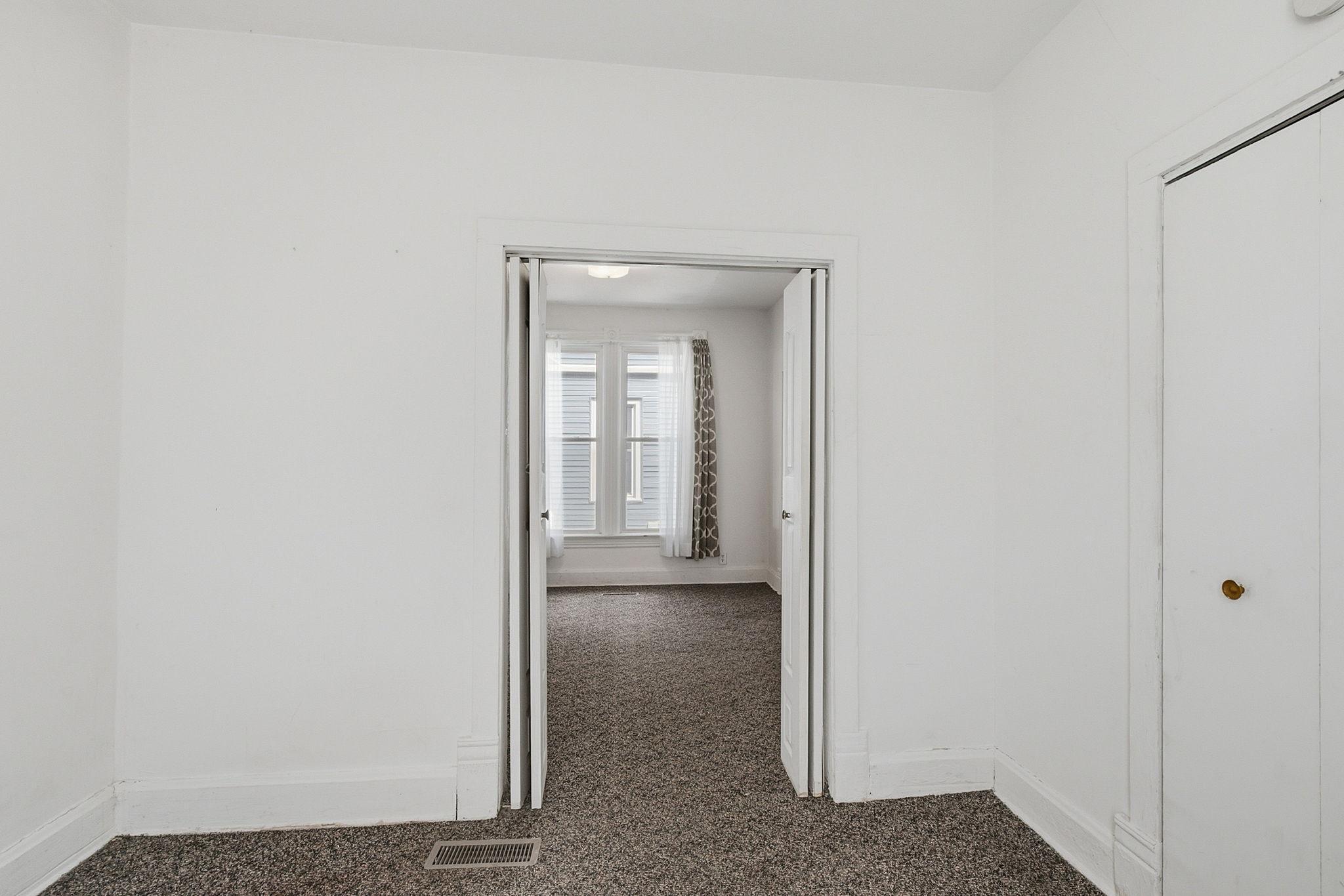 View of Residential Income at 354 Jenks Avenue, Saint Paul MN 55130, Saint Paul (12 of 42) - Mike Wilen | Minnesota Team Real Estate