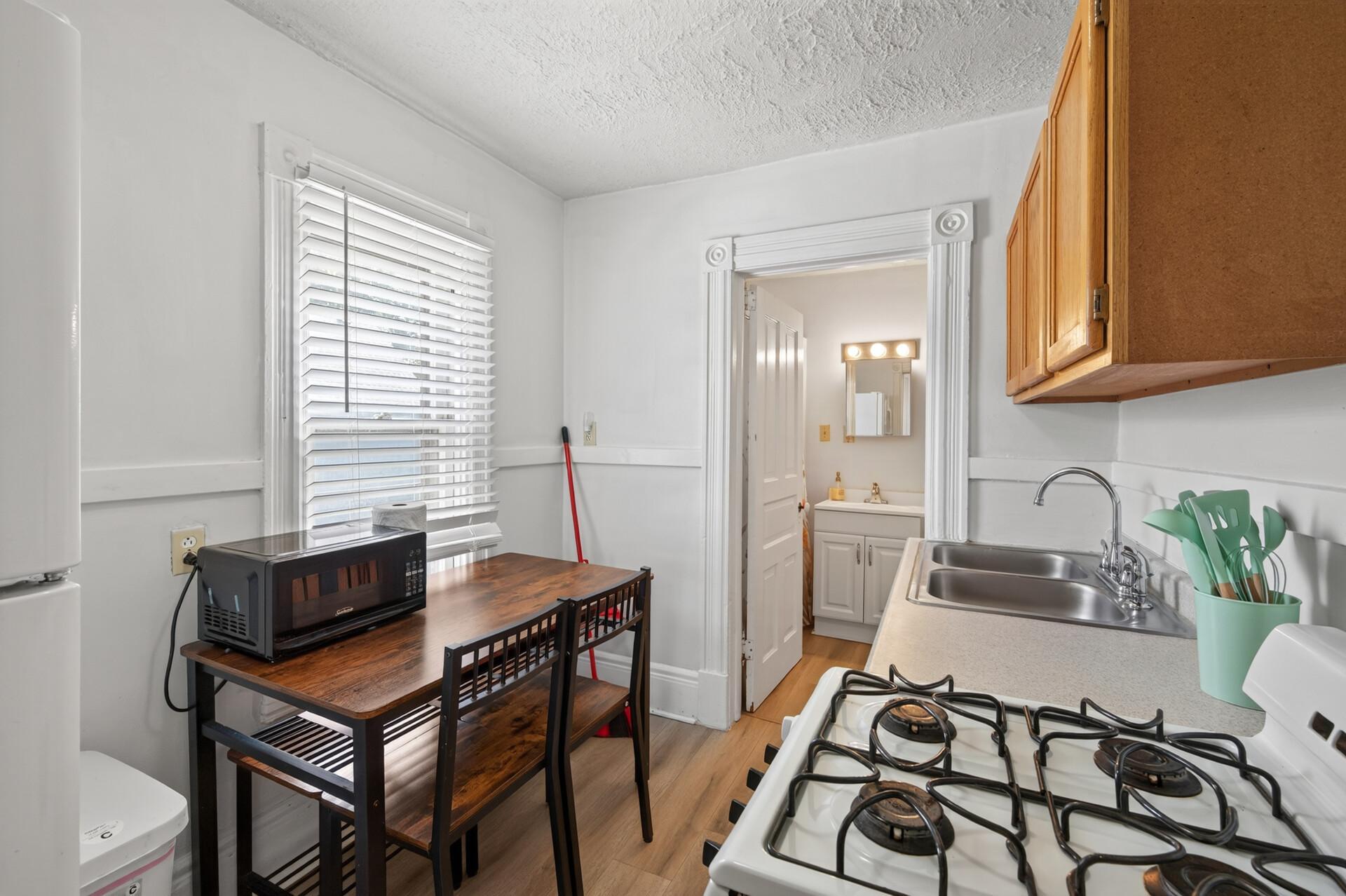 View of Residential Income at 677 Sherburne Avenue, Saint Paul MN 55104, Saint Paul (64 of 73) - Mike Wilen | Minnesota Team Real Estate