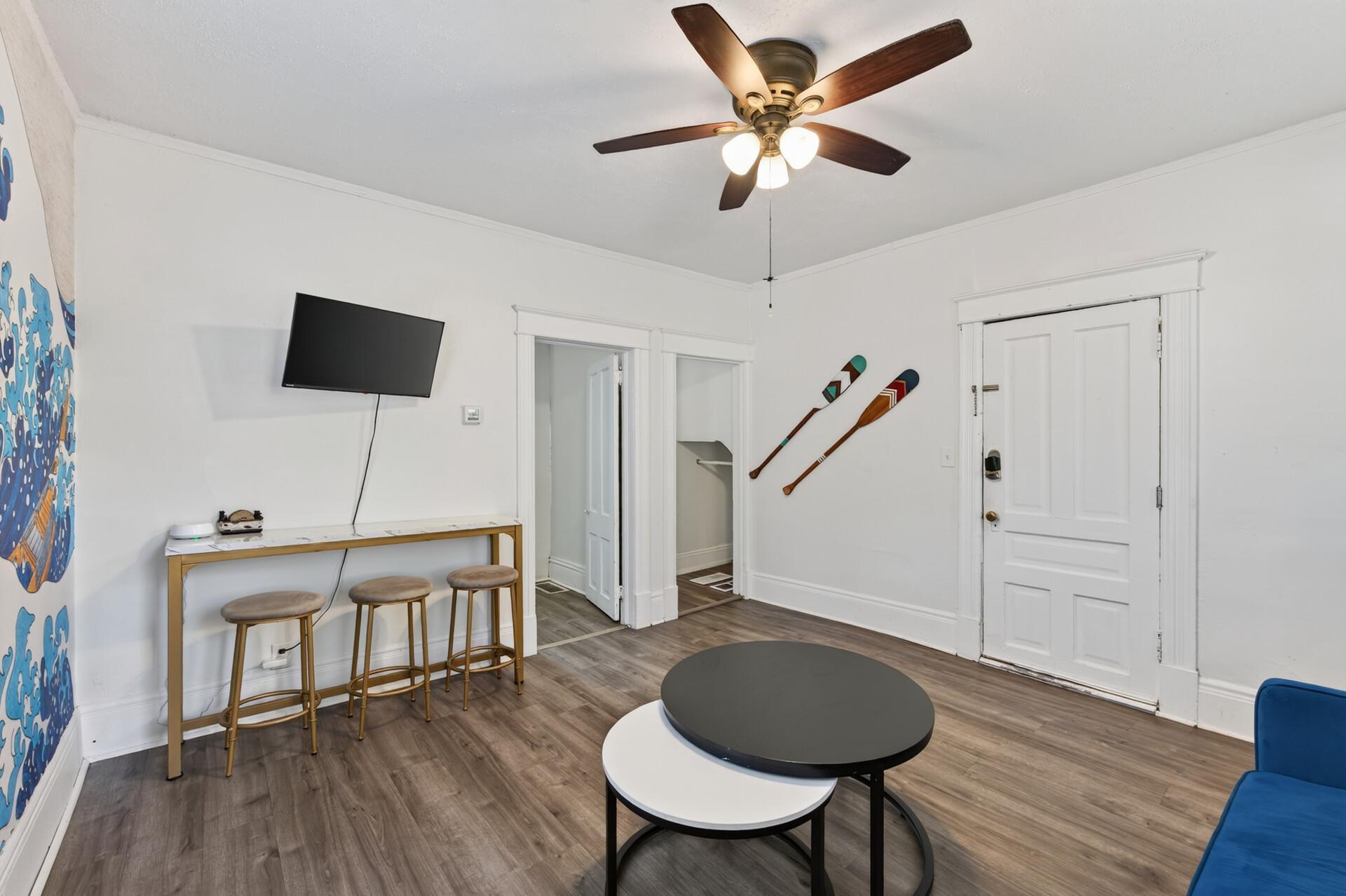 View of Residential Income at 677 Sherburne Avenue, Saint Paul MN 55104, Saint Paul (57 of 73) - Mike Wilen | Minnesota Team Real Estate