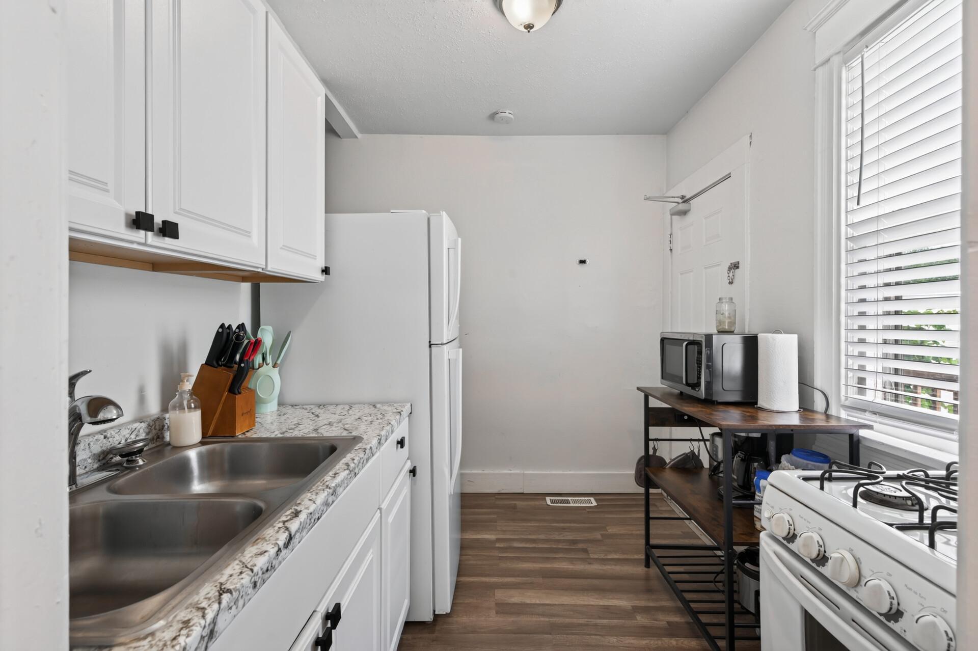 View of Residential Income at 677 Sherburne Avenue, Saint Paul MN 55104, Saint Paul (50 of 73) - Mike Wilen | Minnesota Team Real Estate