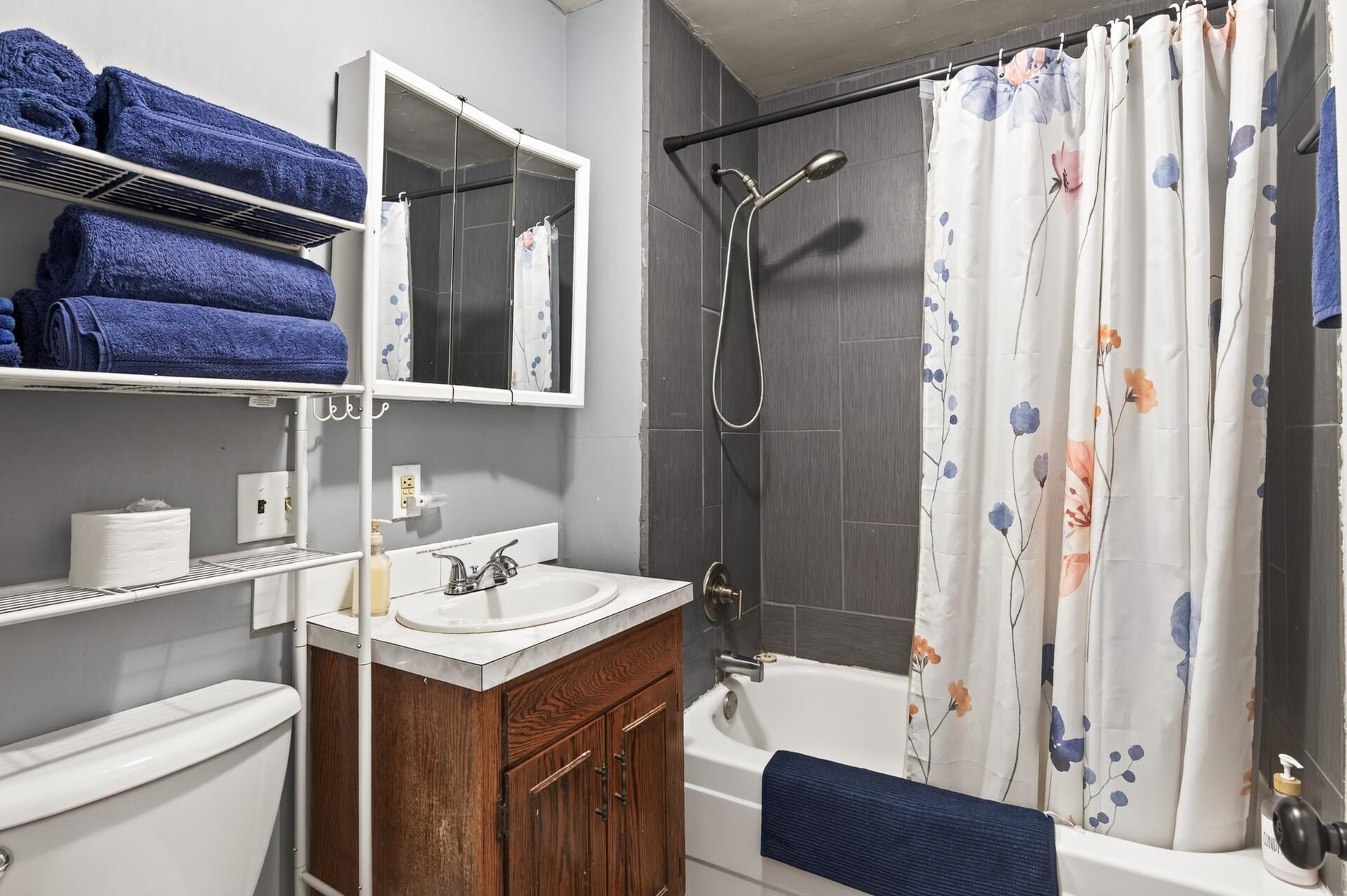 View of Residential Income at 677 Sherburne Avenue, Saint Paul MN 55104, Saint Paul (36 of 73) - Mike Wilen | Minnesota Team Real Estate