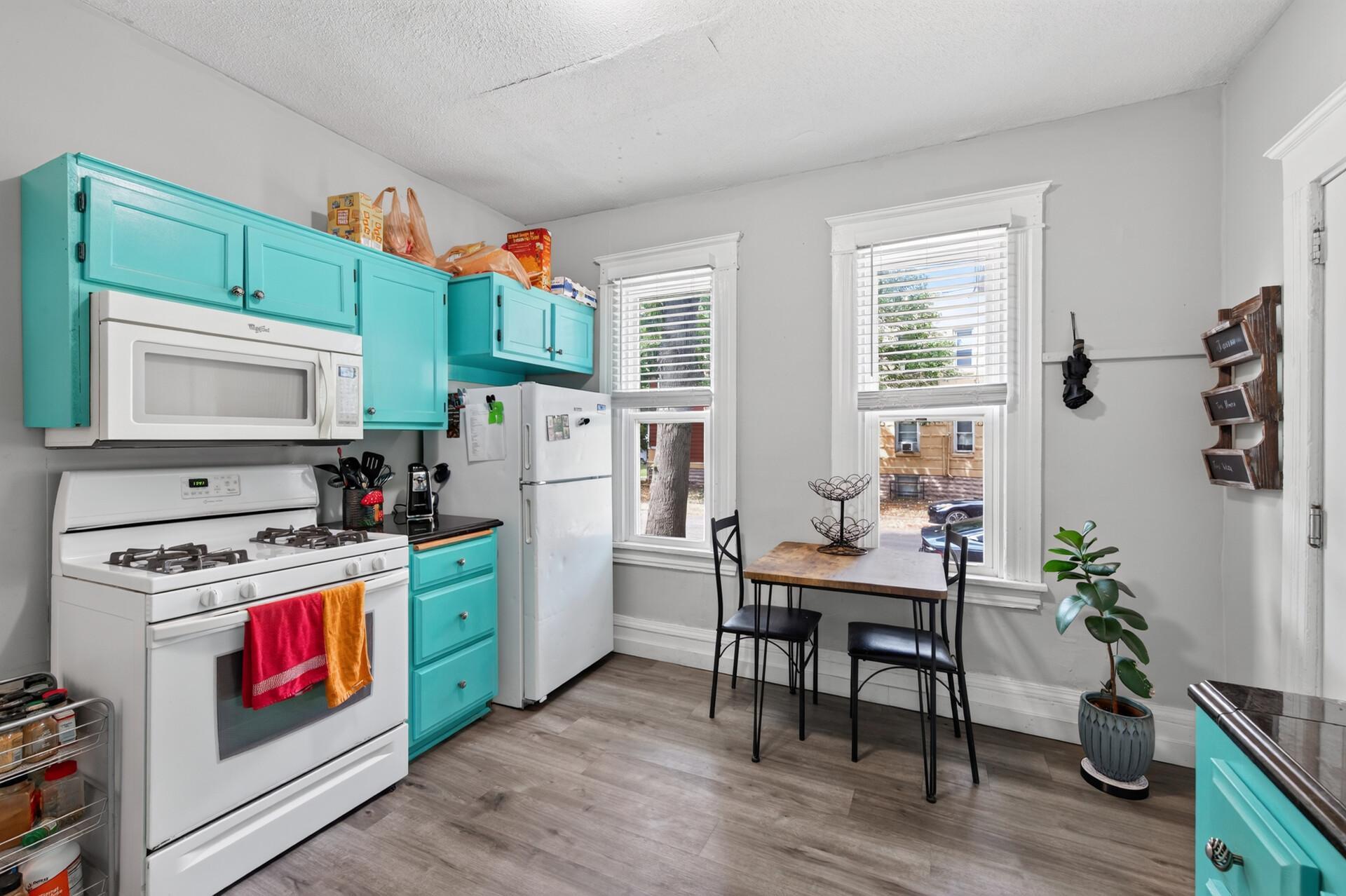 View of Residential Income at 677 Sherburne Avenue, Saint Paul MN 55104, Saint Paul (9 of 73) - Mike Wilen | Minnesota Team Real Estate