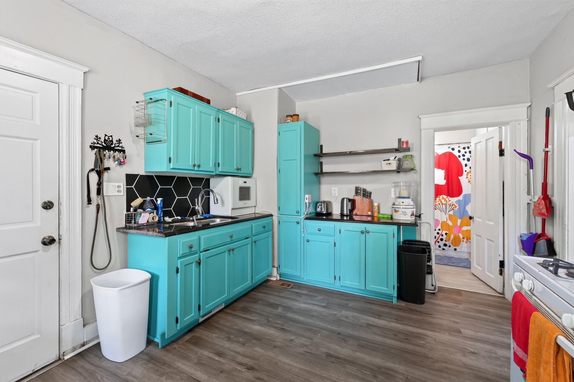 View of Residential Income at 677 Sherburne Avenue, Saint Paul MN 55104, Saint Paul (7 of 73) - Mike Wilen | Minnesota Team Real Estate