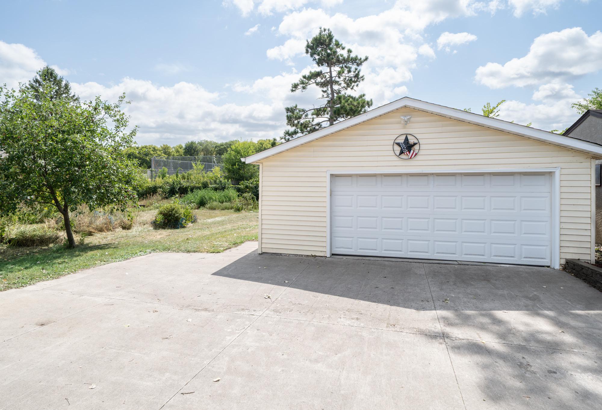 View of Residential at 672 Maryland Avenue, Saint Paul MN 55117, Saint Paul (31 of 34) - Mike Wilen | Minnesota Team Real Estate