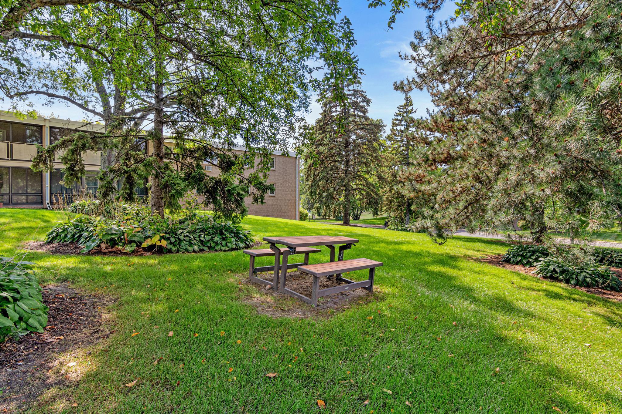 View of Residential at 4380 Brookside Court #213, Edina MN 55436, Edina (39 of 43) - Mike Wilen | Minnesota Team Real Estate