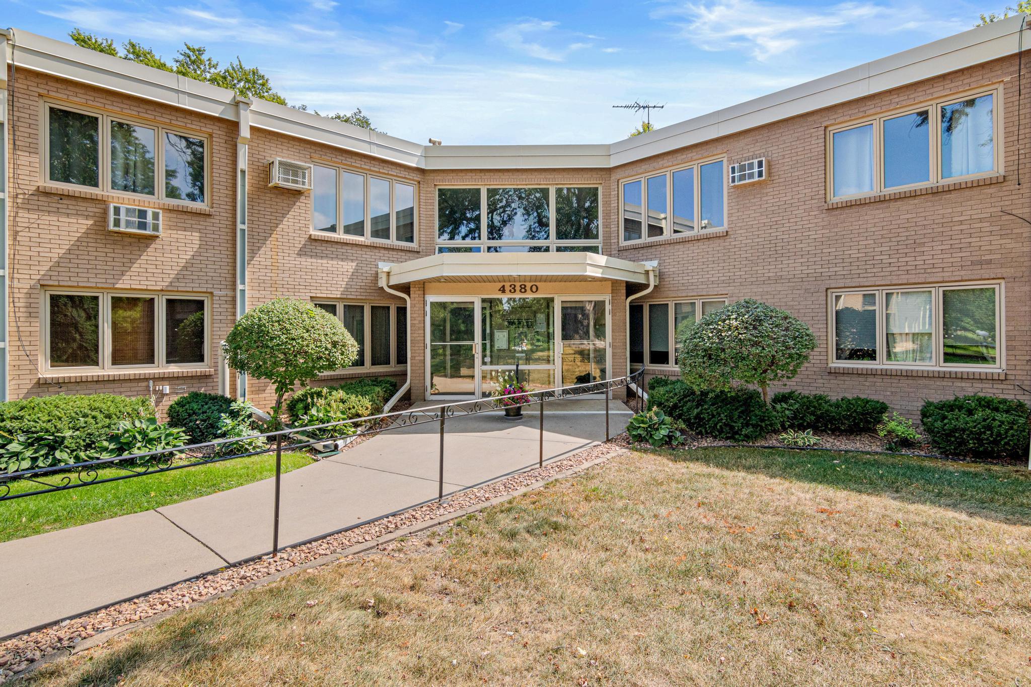 View of Residential at 4380 Brookside Court #213, Edina MN 55436, Edina (41 of 43) - Mike Wilen | Minnesota Team Real Estate