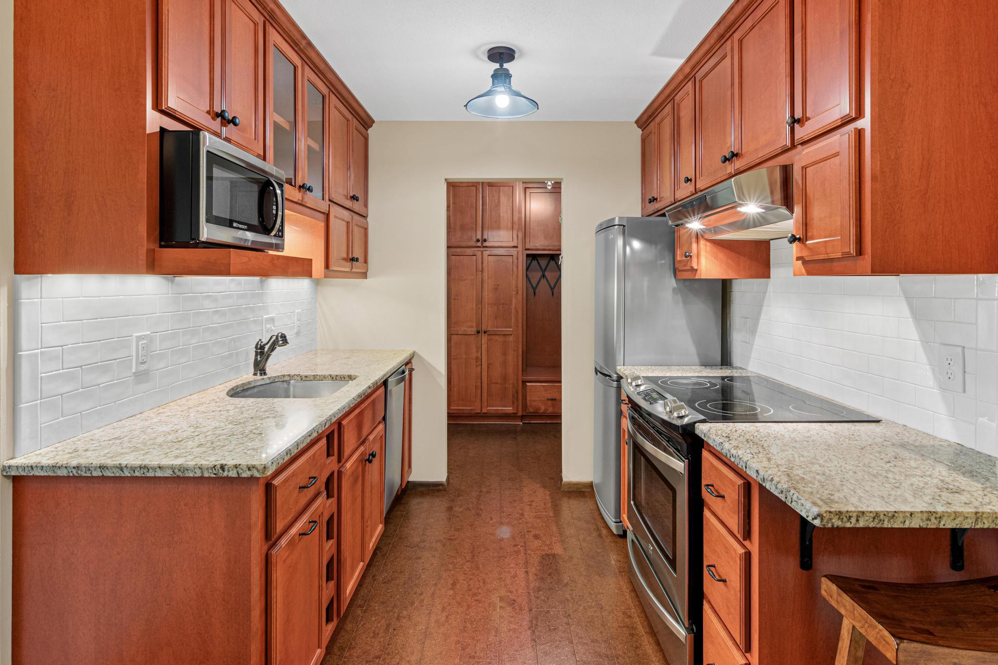 View of Residential at 4380 Brookside Court #213, Edina MN 55436, Edina (13 of 43) - Mike Wilen | Minnesota Team Real Estate