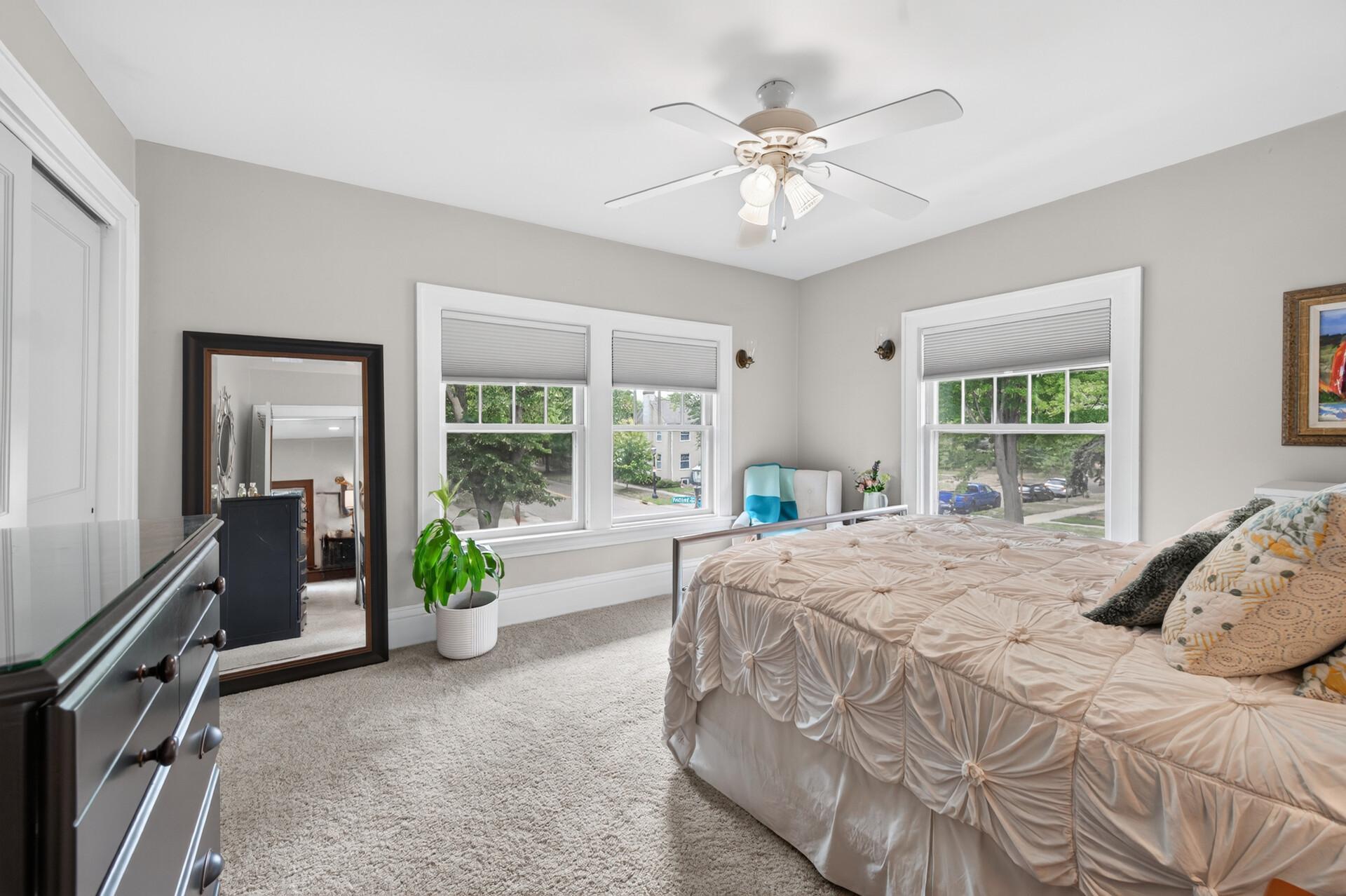 View of Residential at 1947 Portland Avenue, Saint Paul MN 55104, Saint Paul (32 of 53) - Mike Wilen | Minnesota Team Real Estate