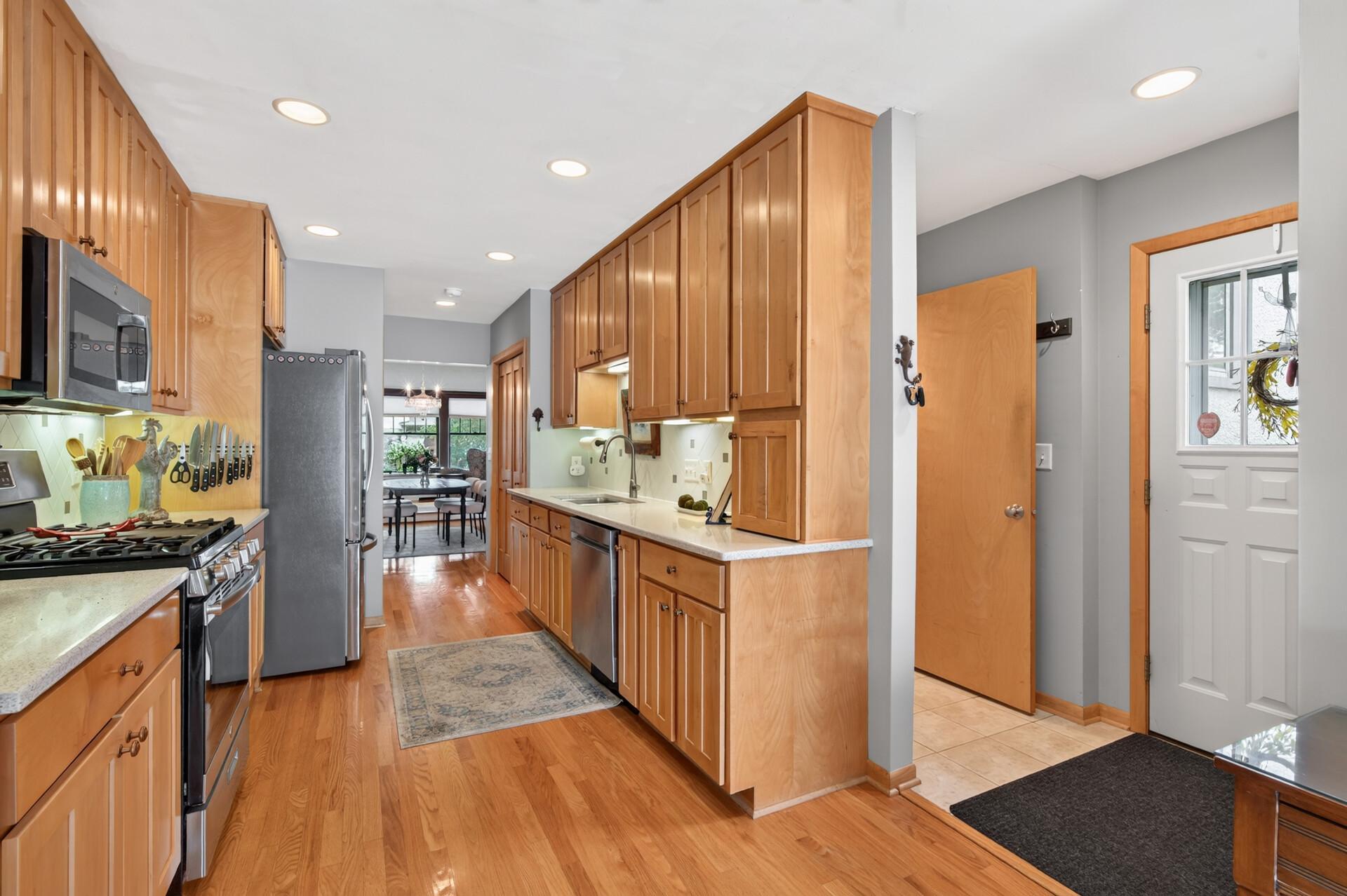 View of Residential at 1947 Portland Avenue, Saint Paul MN 55104, Saint Paul (23 of 53) - Mike Wilen | Minnesota Team Real Estate