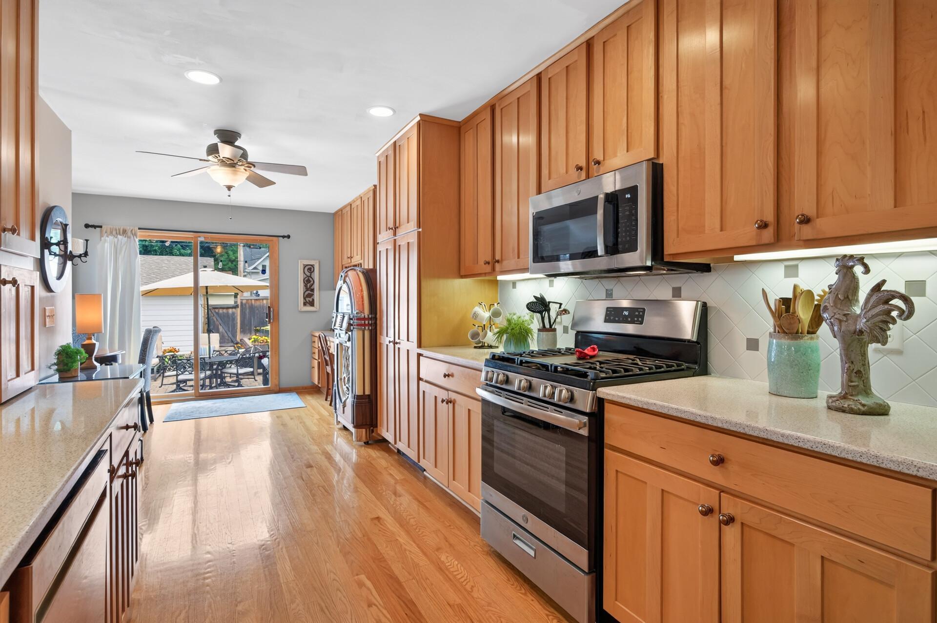 View of Residential at 1947 Portland Avenue, Saint Paul MN 55104, Saint Paul (21 of 53) - Mike Wilen | Minnesota Team Real Estate